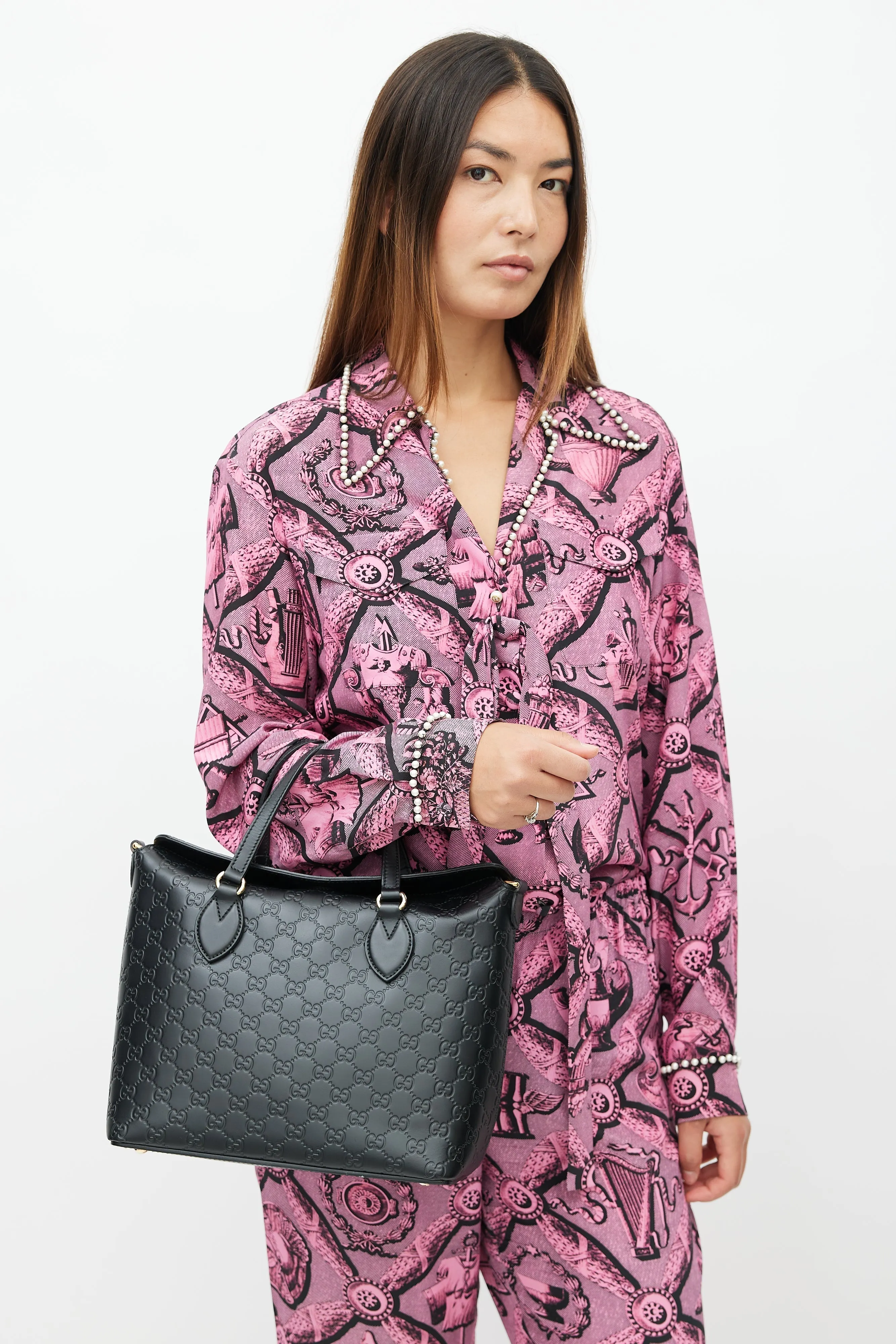 Black Guccissima Leather Foldover Shoulder Bag