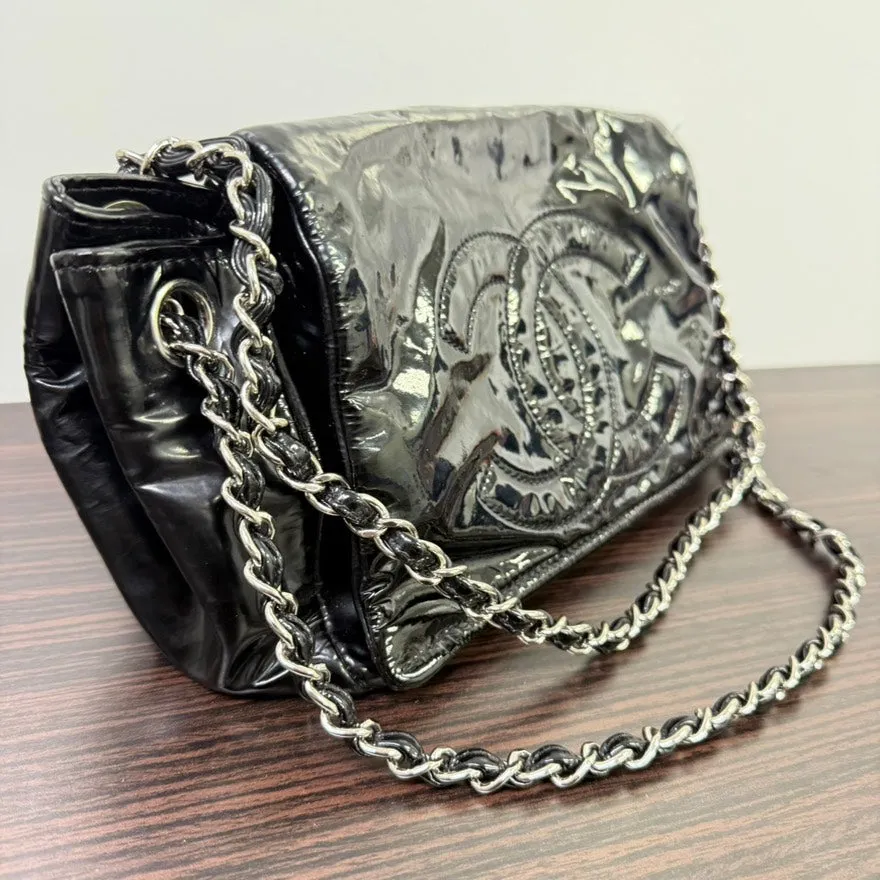 Chanel Patent Leather Chain Shoulder Bag in Black - Preloved LB109951