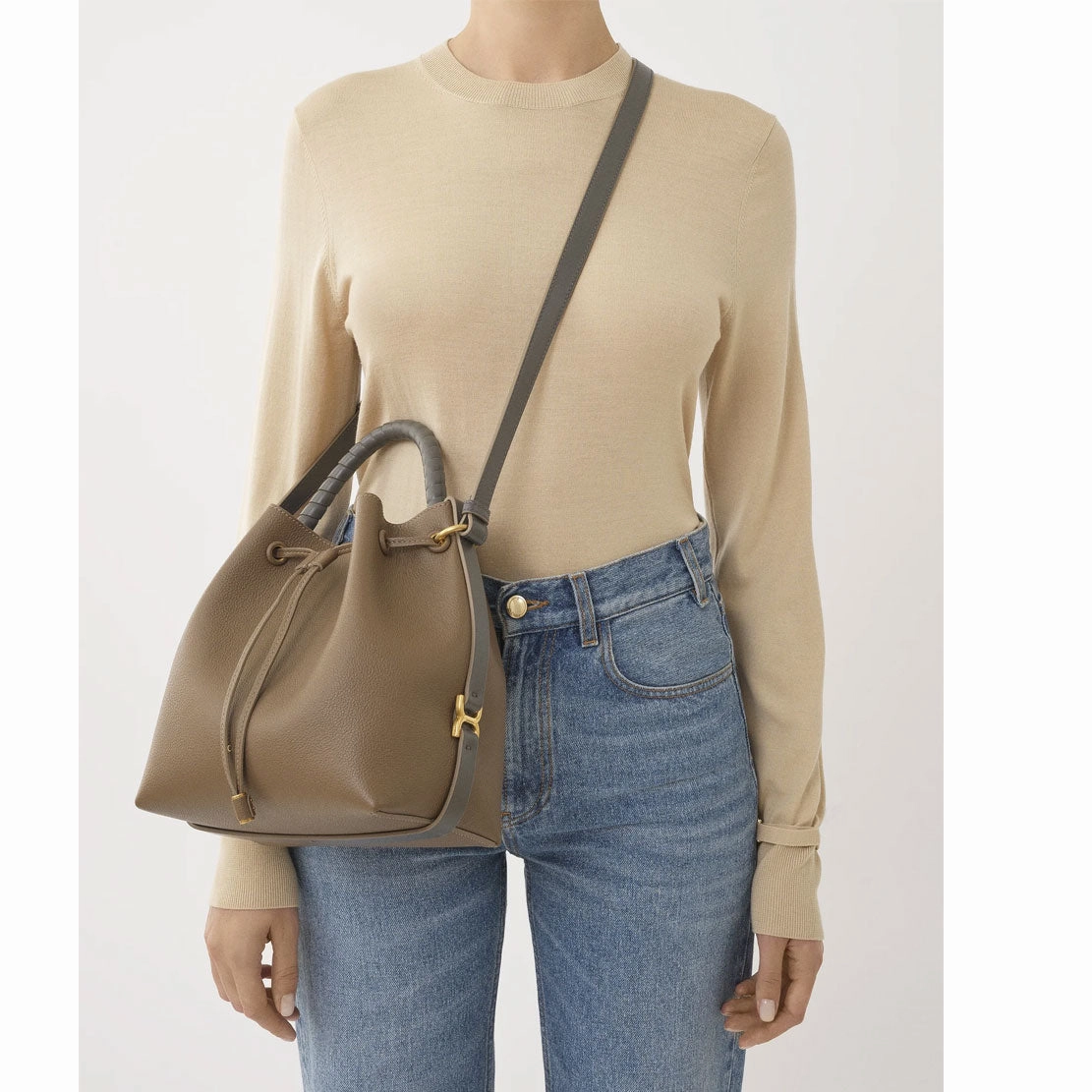 Chloe Marcie Bucket, Dark Nut