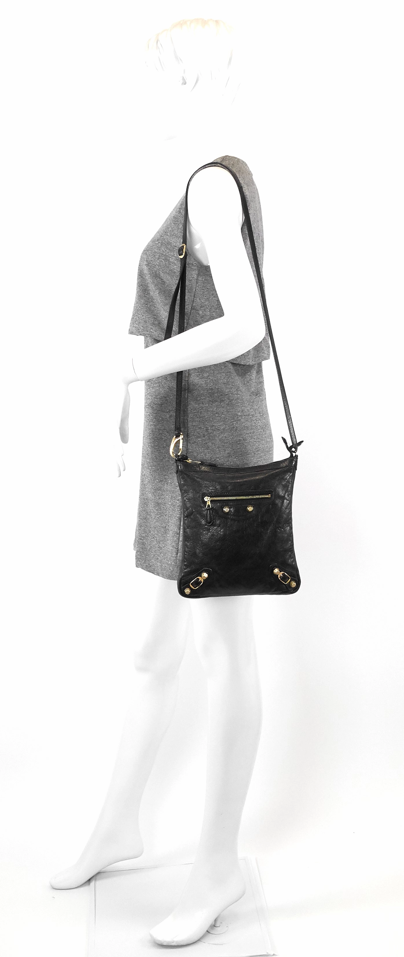 Classic Studs Flat Crossbody Agneau Leather Bag