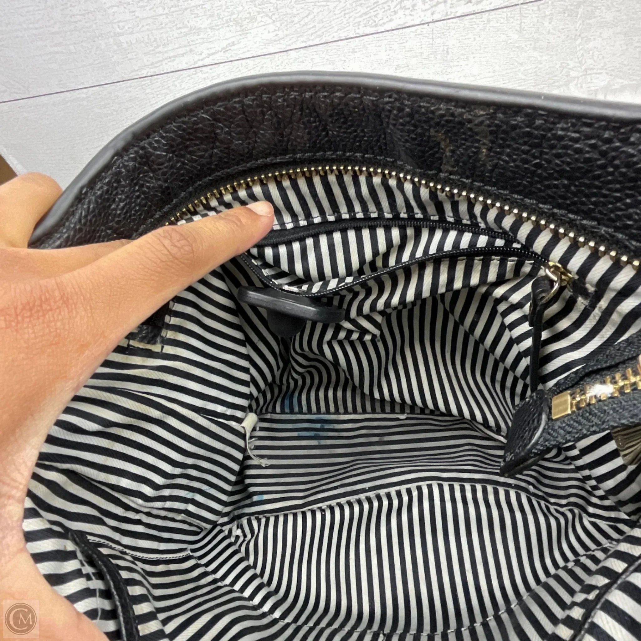 Crossbody Designer By Kate Spade, Size: Large