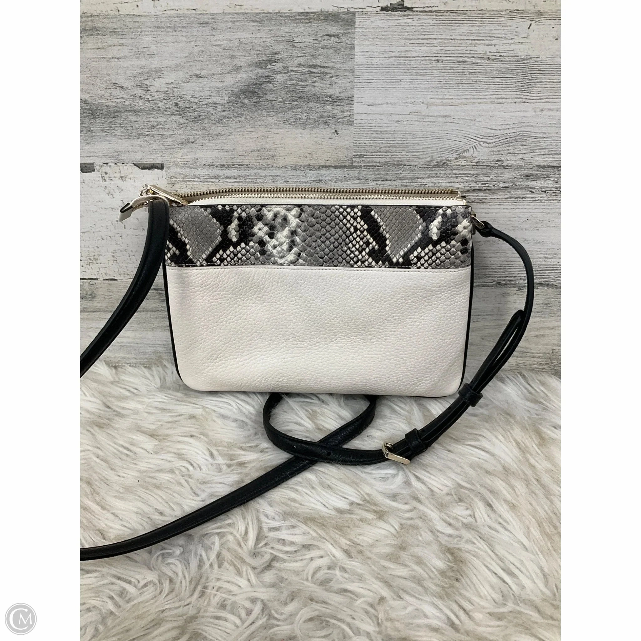 Crossbody Designer By Kate Spade, Size: Medium