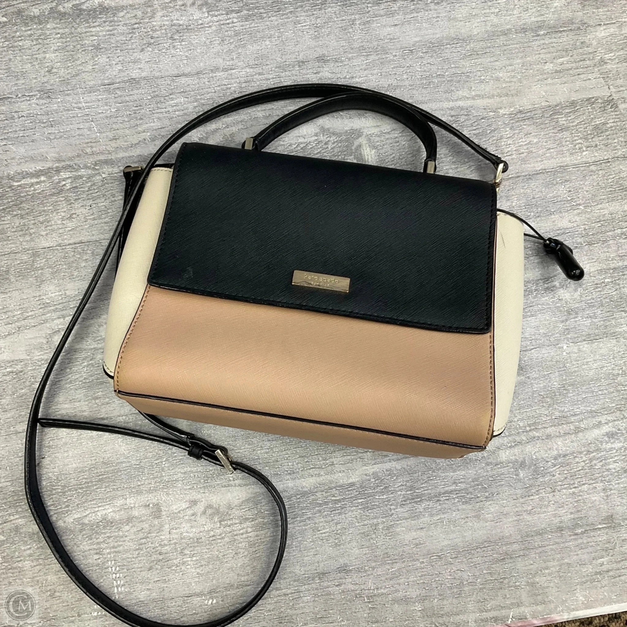 Crossbody Designer By Kate Spade, Size: Medium