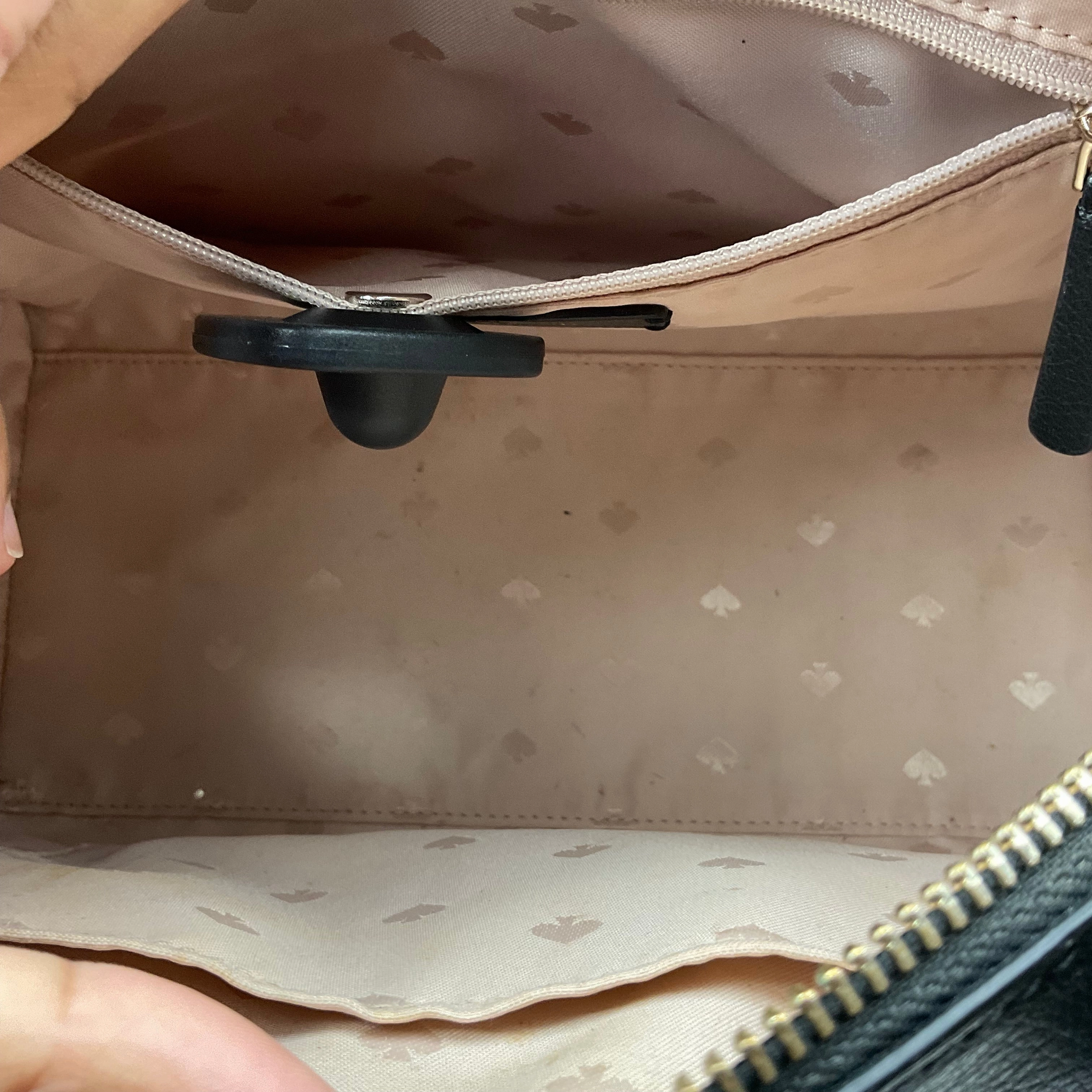 Crossbody Designer By Kate Spade, Size: Medium