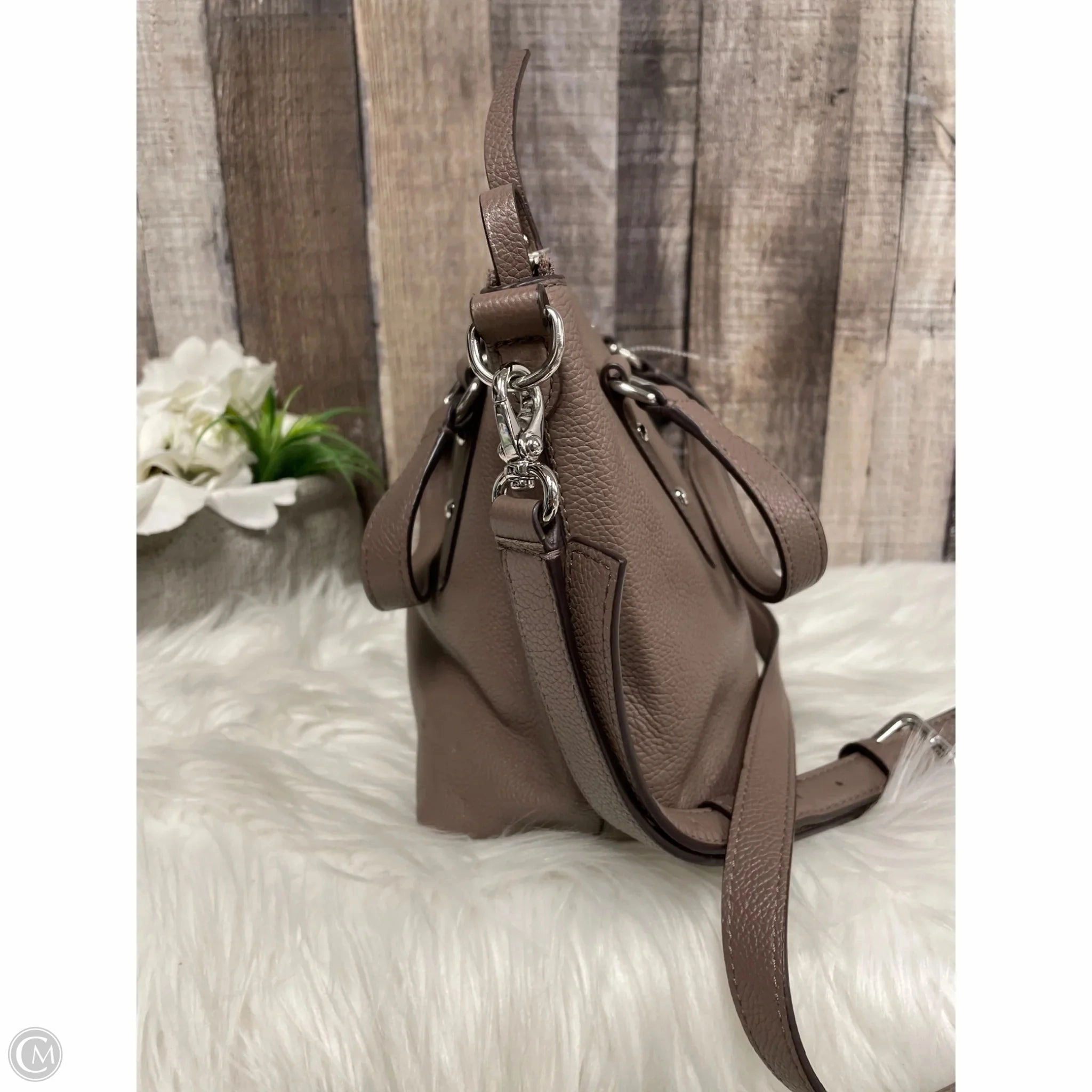 Crossbody Designer By Kate Spade, Size: Medium