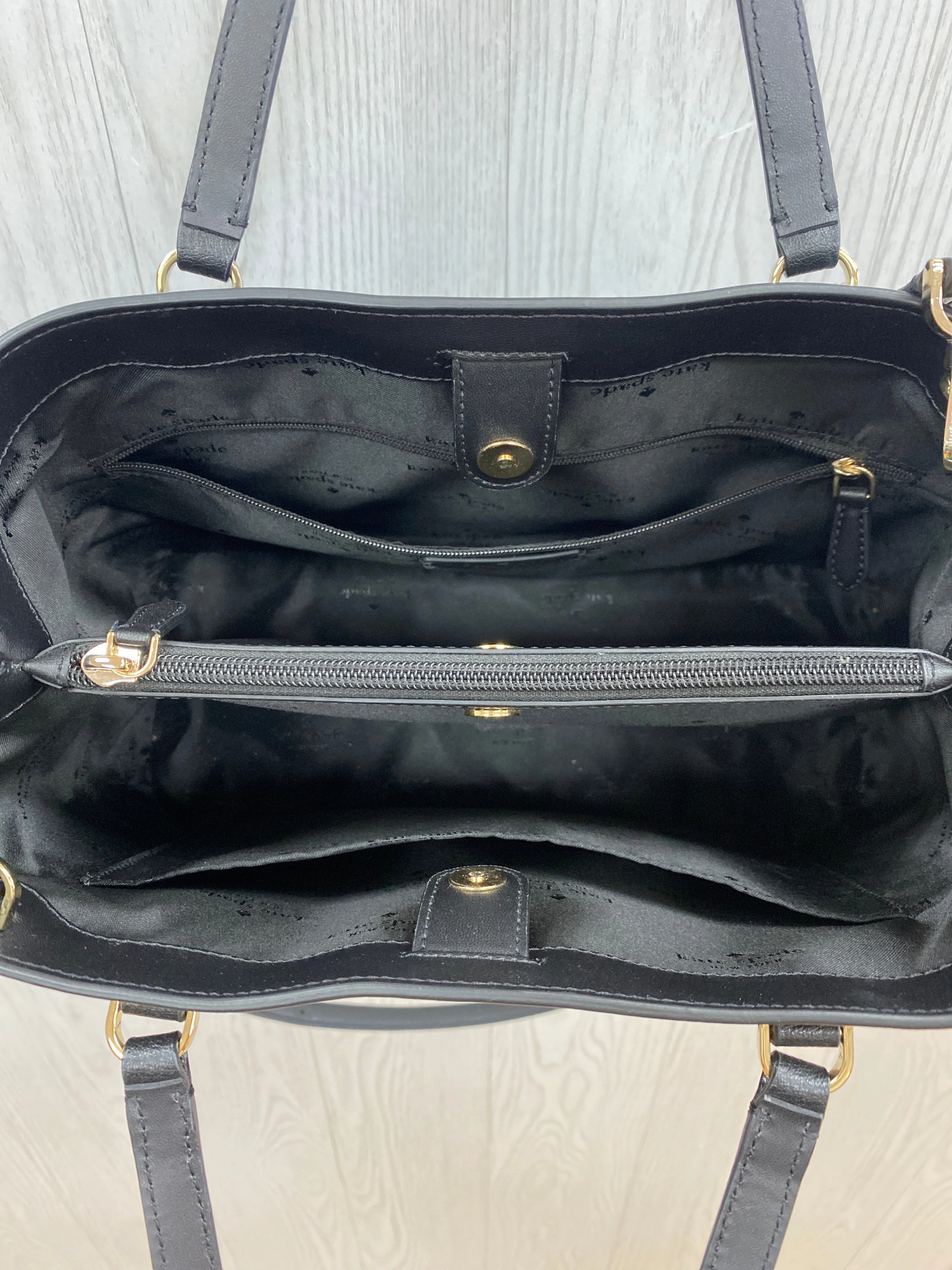 Crossbody Designer By Kate Spade, Size: Medium