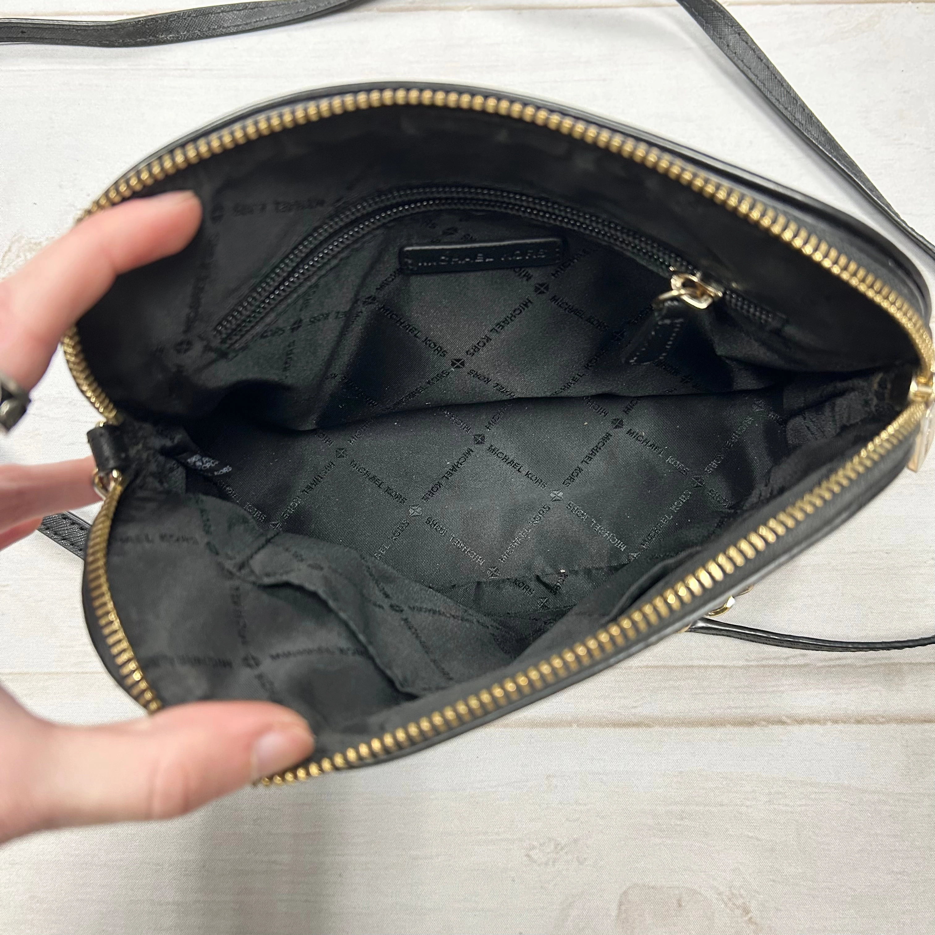 Crossbody Designer By Michael Kors  Size: Small