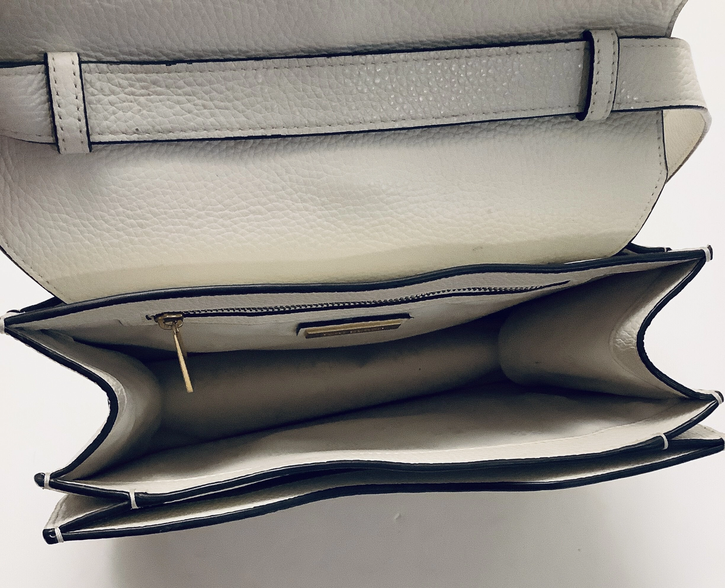 Crossbody Designer By Tory Burch  Size: Medium
