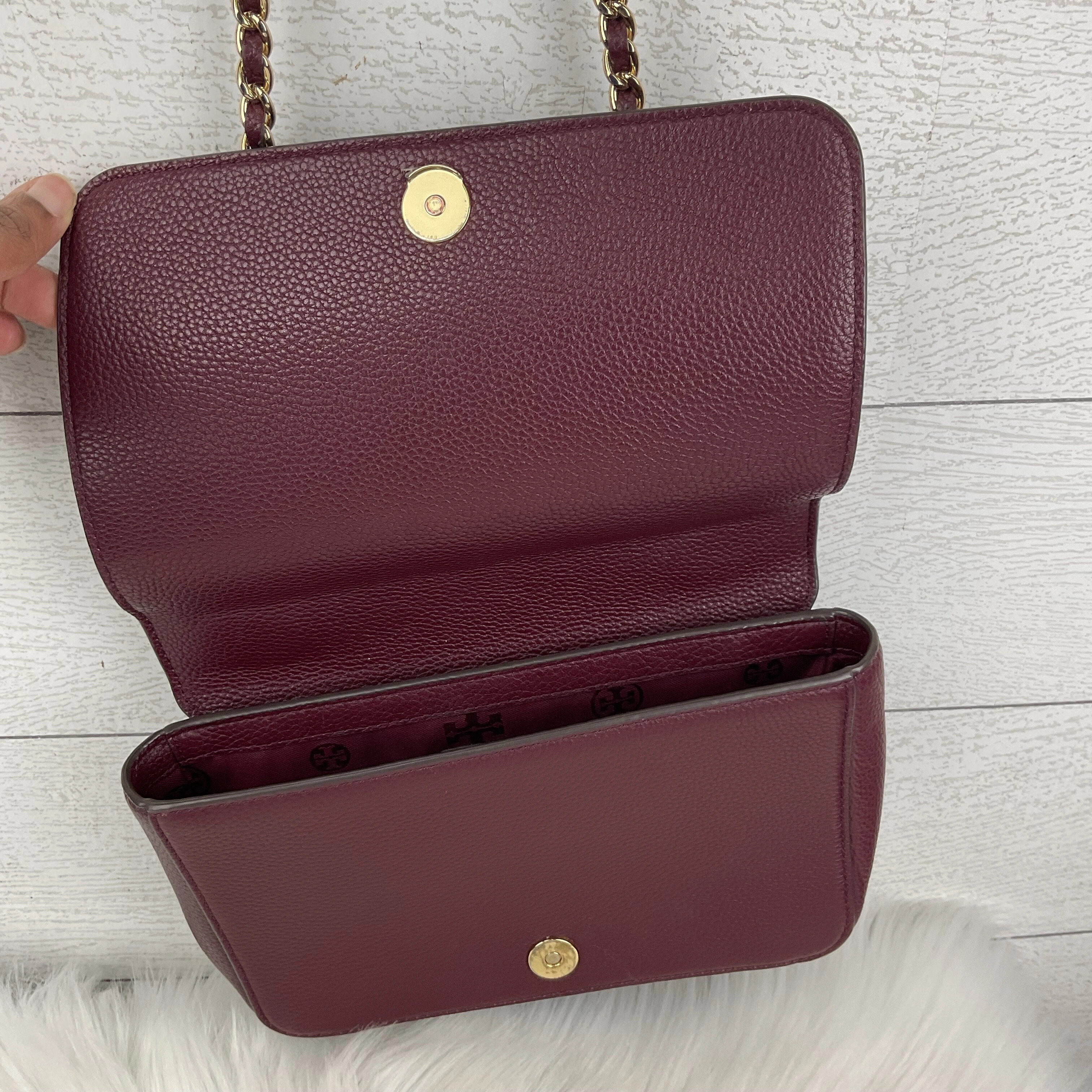 Crossbody Designer By Tory Burch  Size: Small