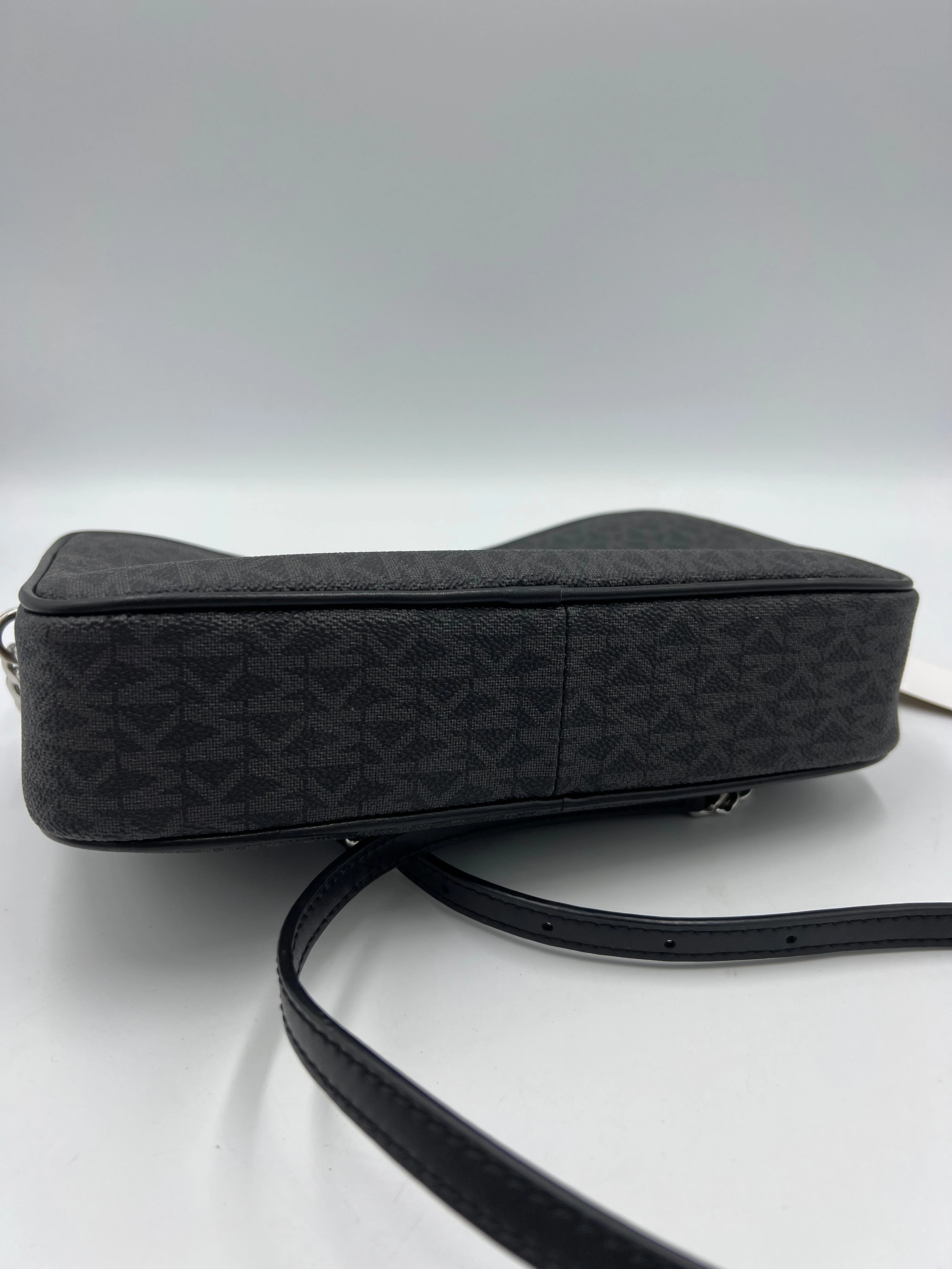 Crossbody Designer Michael Kors, Size Medium