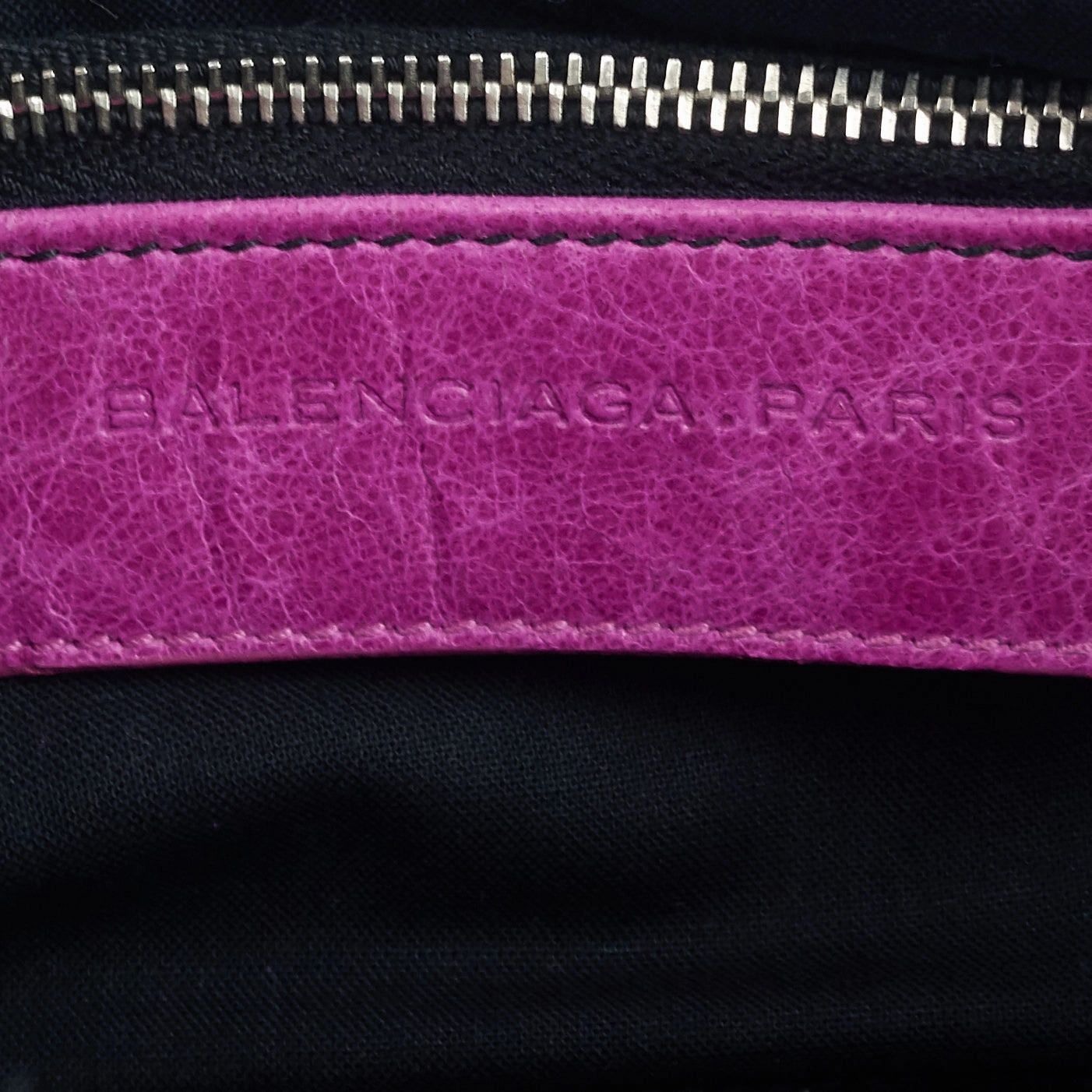 Giant 12 Chic Agneau Leather Bag
