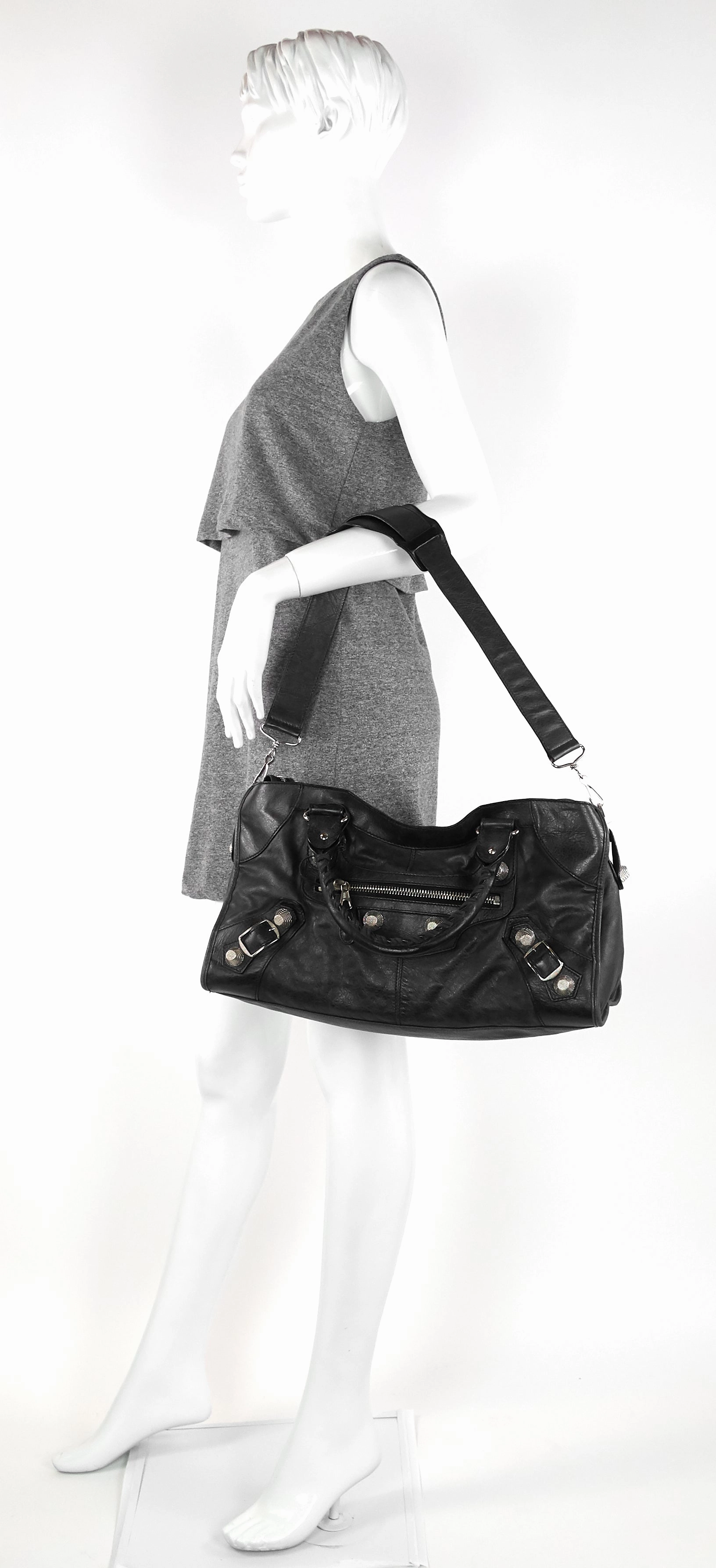 Giant 12 City Agneau Leather Handbag