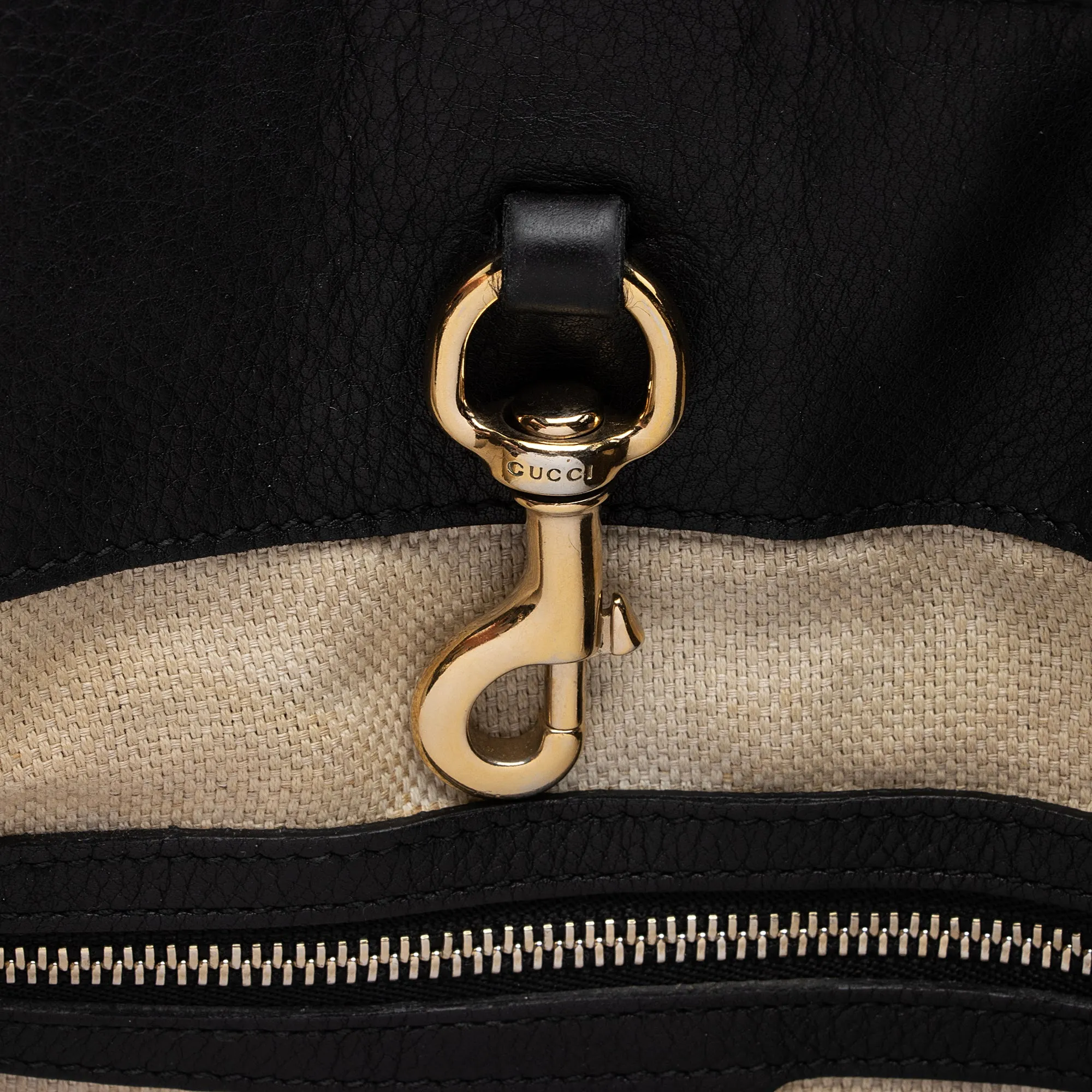 Gucci Leather Soho Medium Shoulder Bag (SHF-z5xvTo)