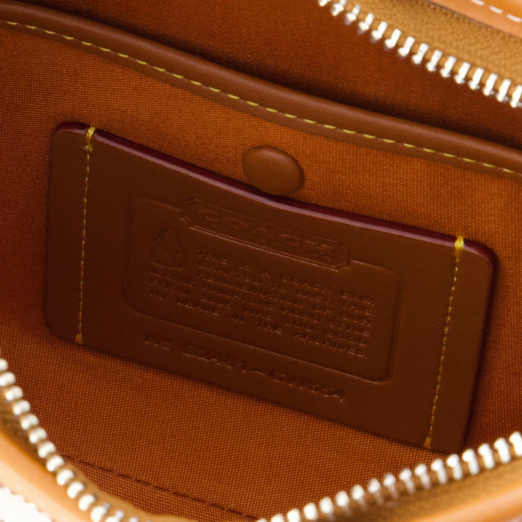 Hamptons Hobo Bag - Coach - Canvas - Brown
