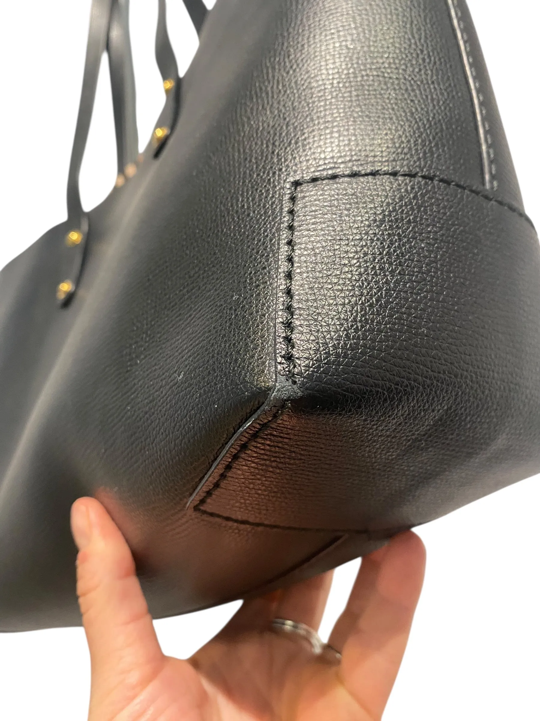 Handbag Luxury Designer By Burberry, Size: Large