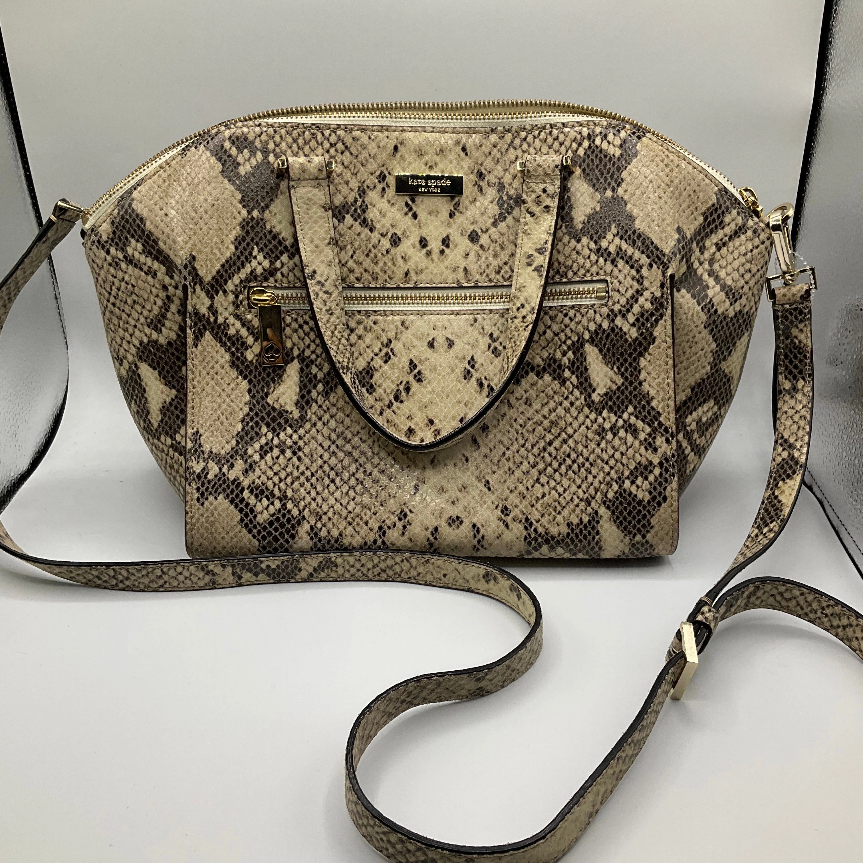 Handbag By Kate Spade, Size: Medium