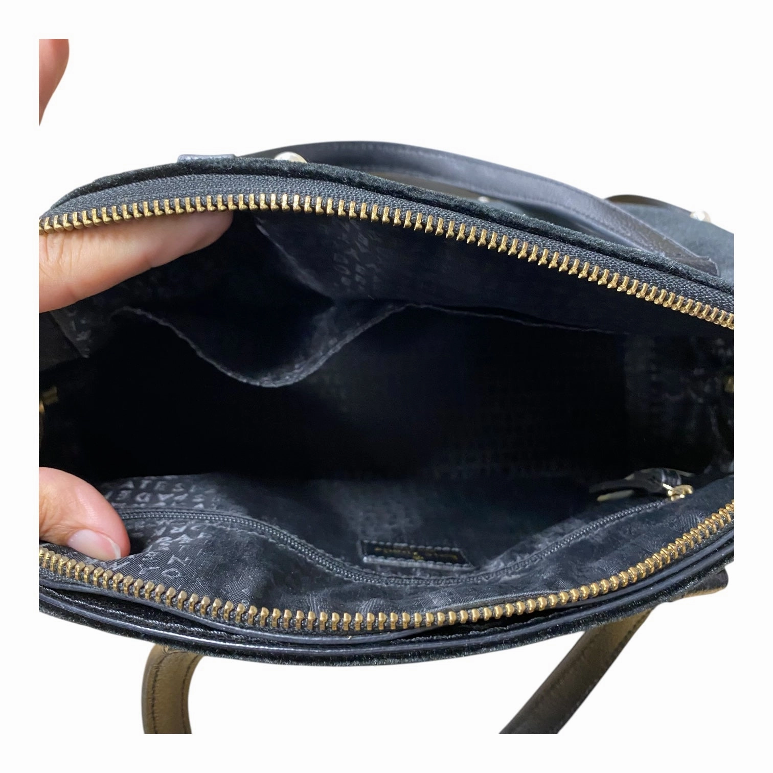 Handbag Designer By Kate Spade In Black & White, Size:Medium