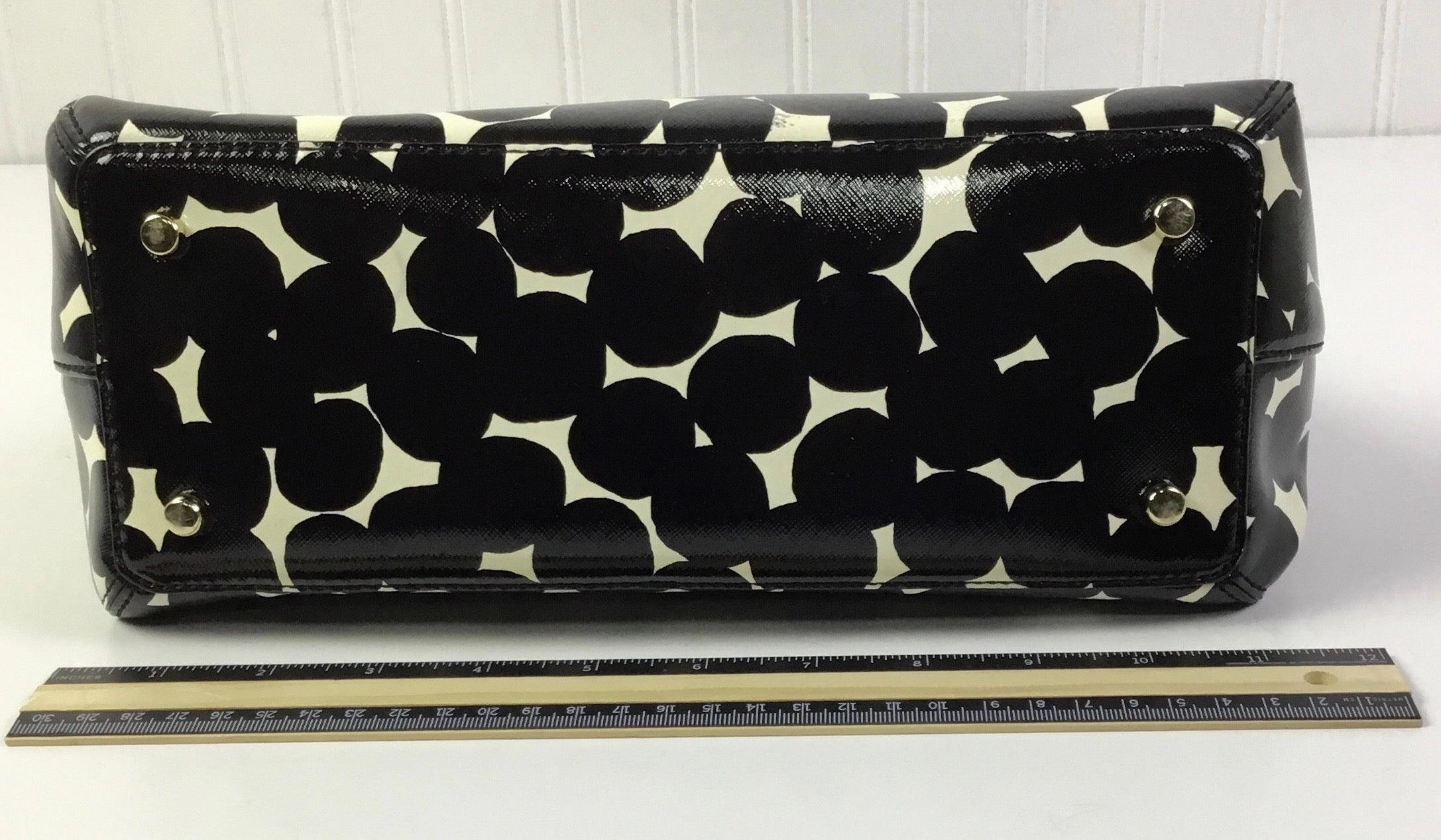 Handbag Designer By Kate Spade In Black & White, Size:Small