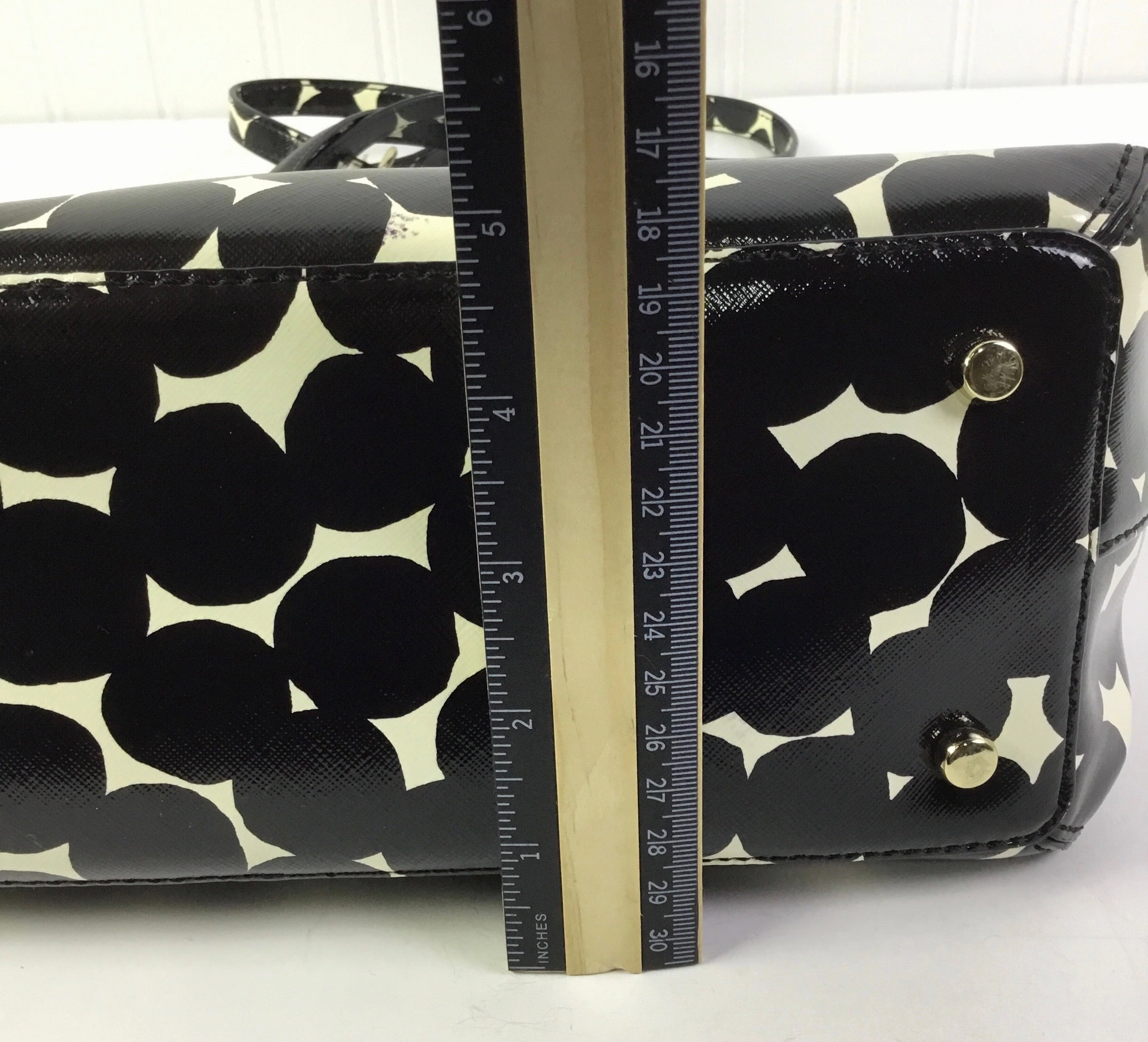 Handbag Designer By Kate Spade In Black & White, Size:Small