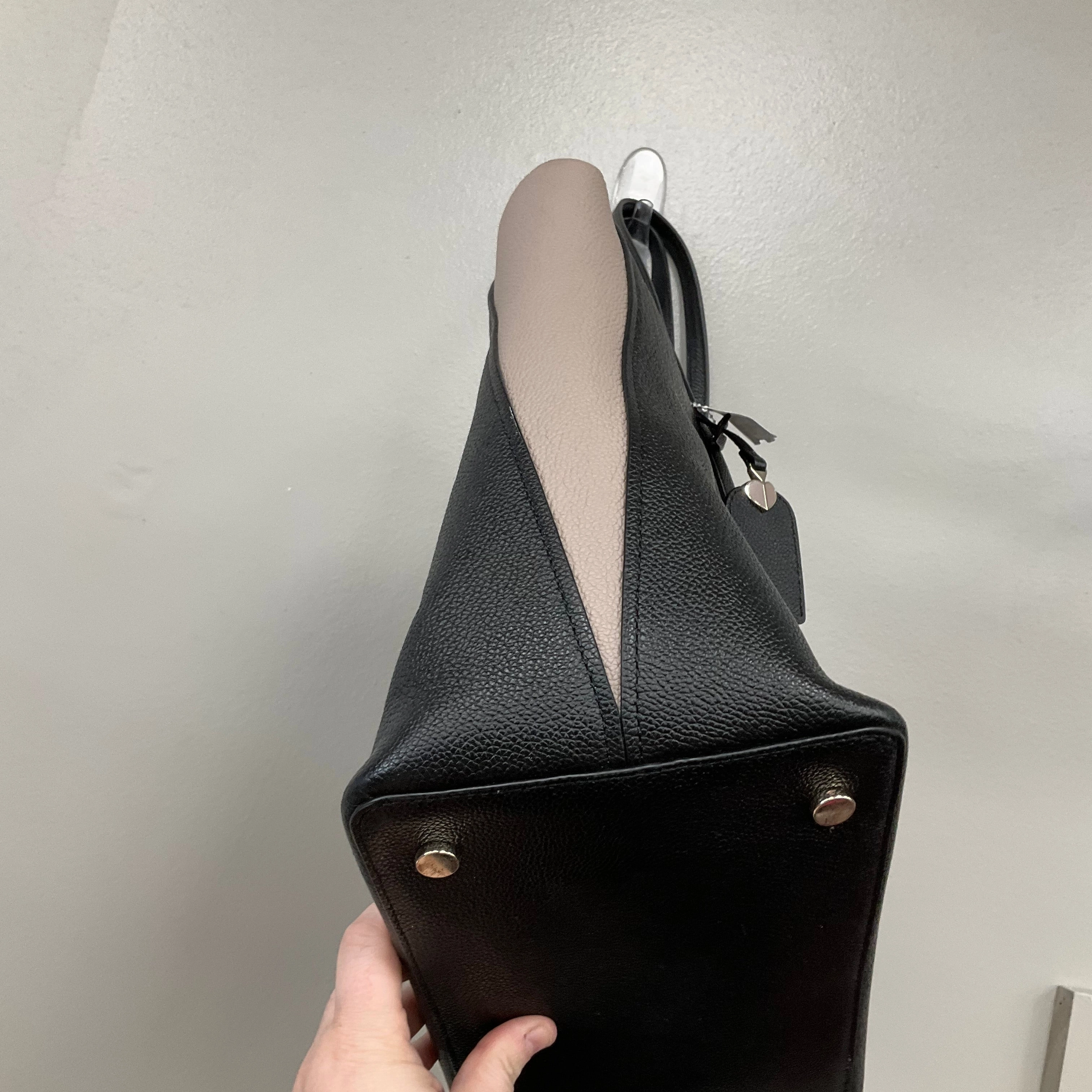 Handbag Designer By Kate Spade In Black, Size:Large