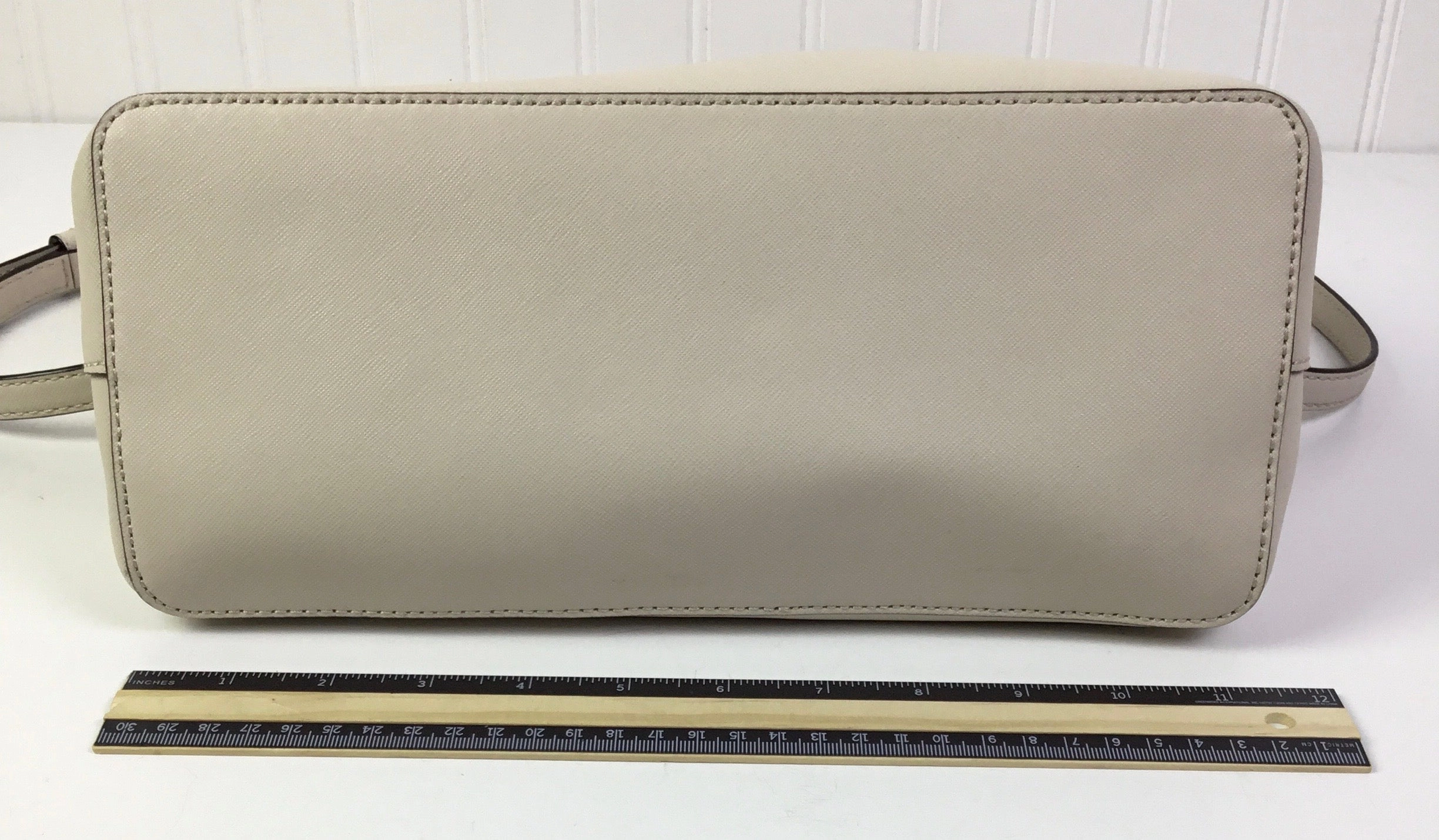 Handbag Designer By Kate Spade In Cream, Size:Medium