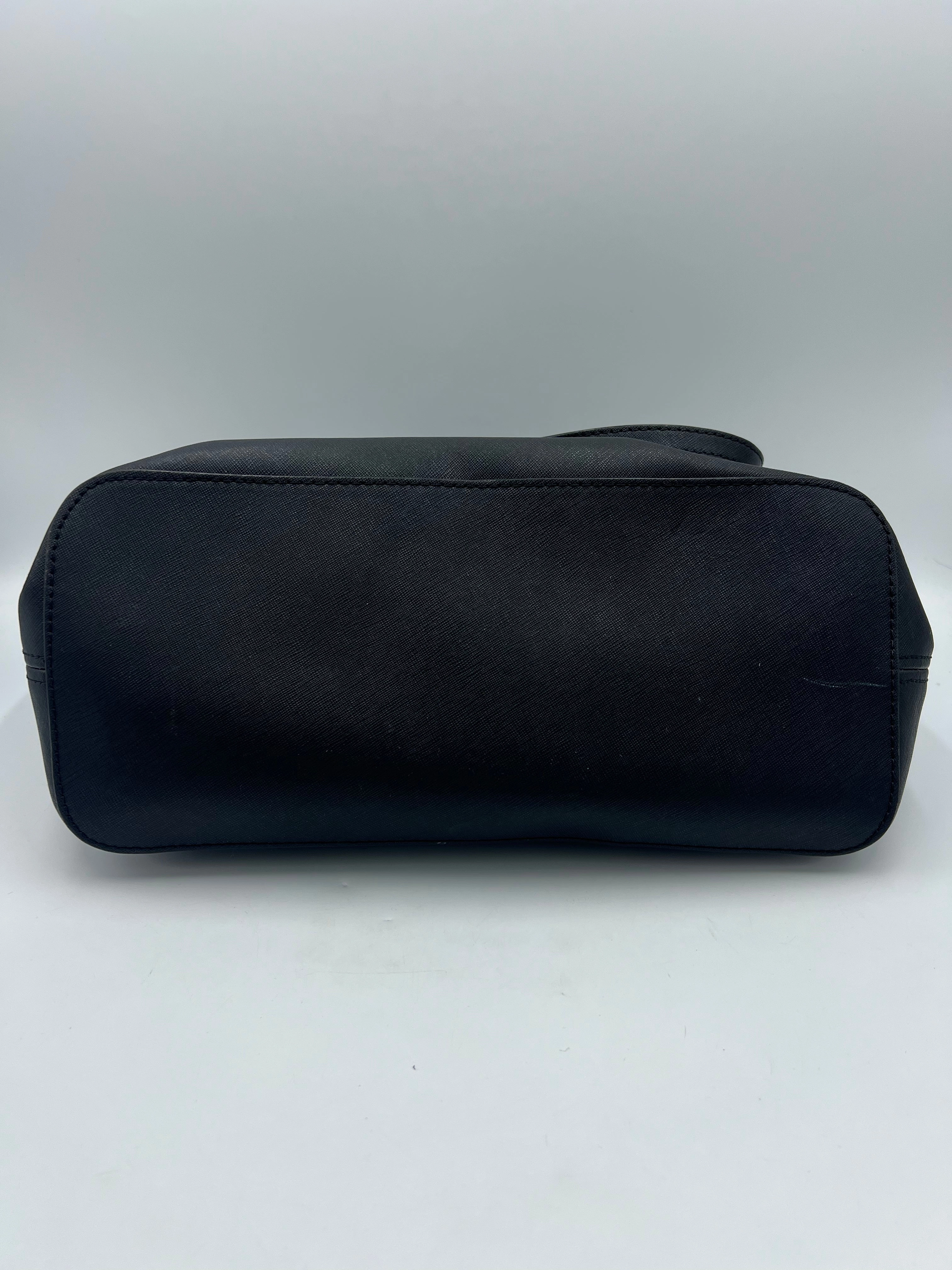 Handbag Designer By Michael Kors