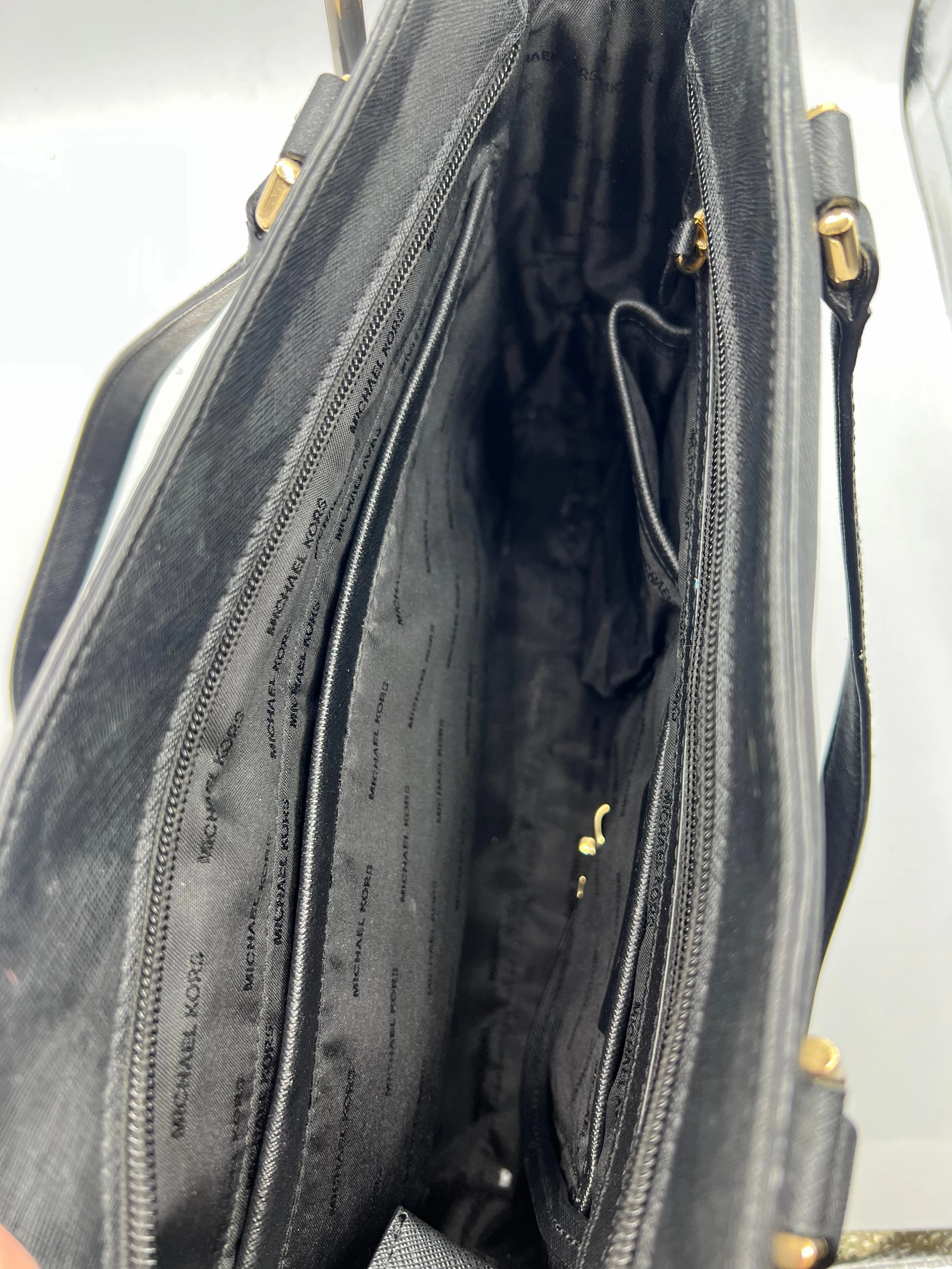 HANDBAG DESIGNER by MICHAEL KORS In BLACK, Size: MEDIUM