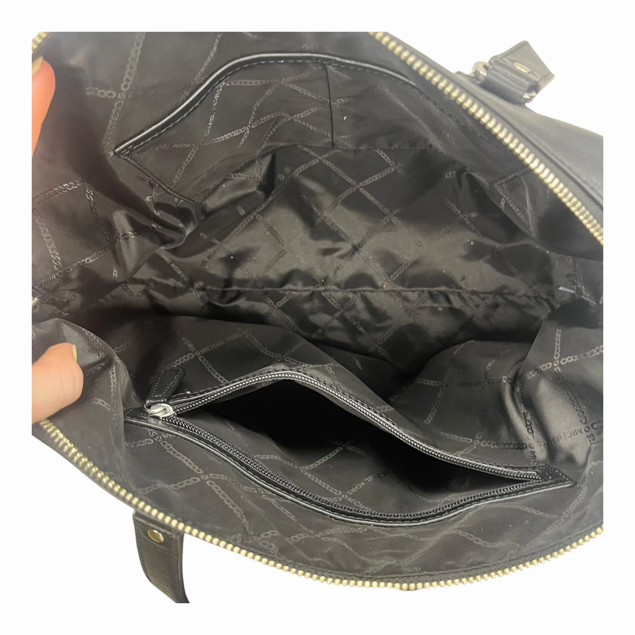 Handbag Designer By Michael Kors In Black, Size:Medium