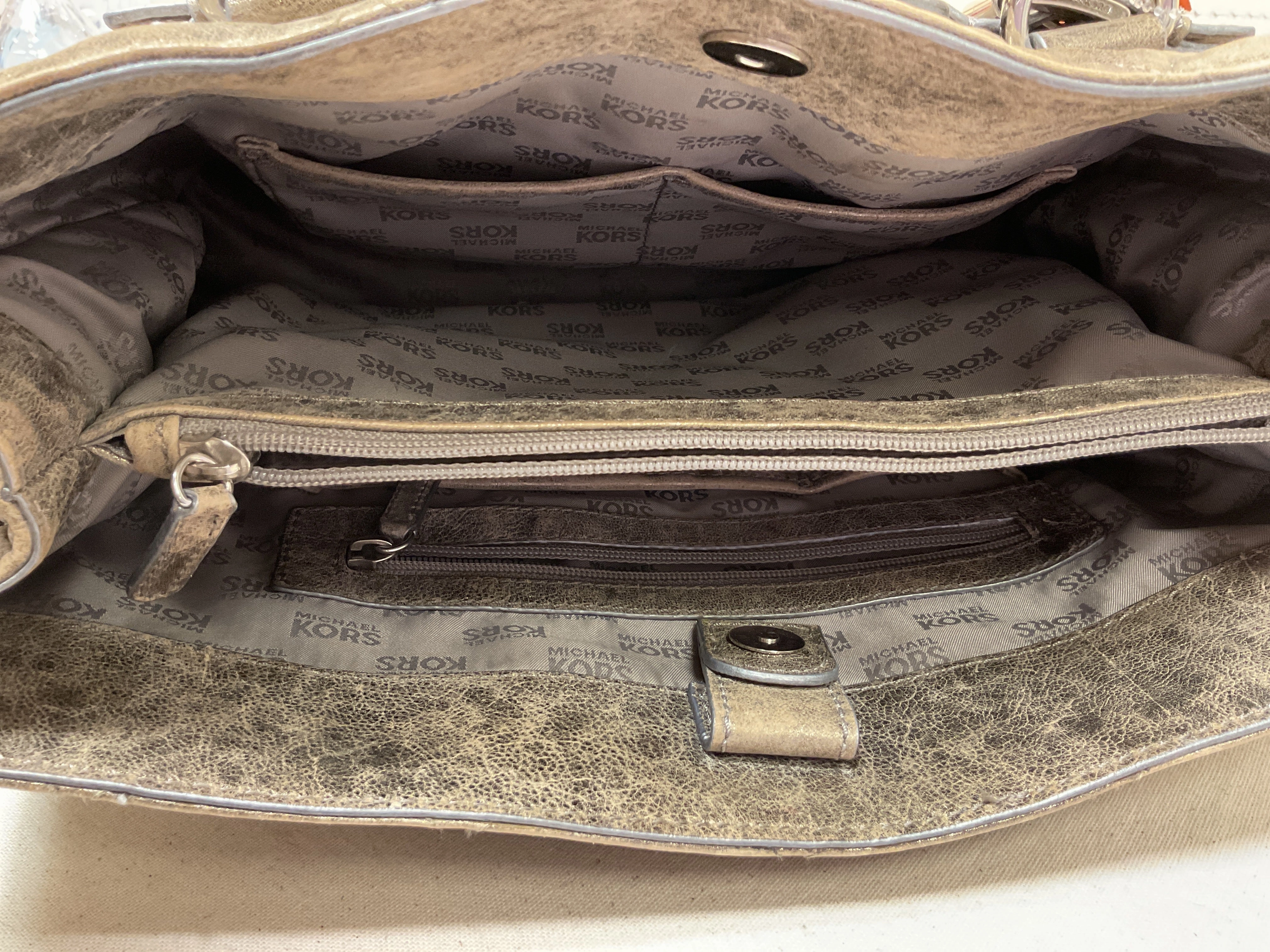 Handbag Designer By Michael Kors In Bronze, Size:Medium
