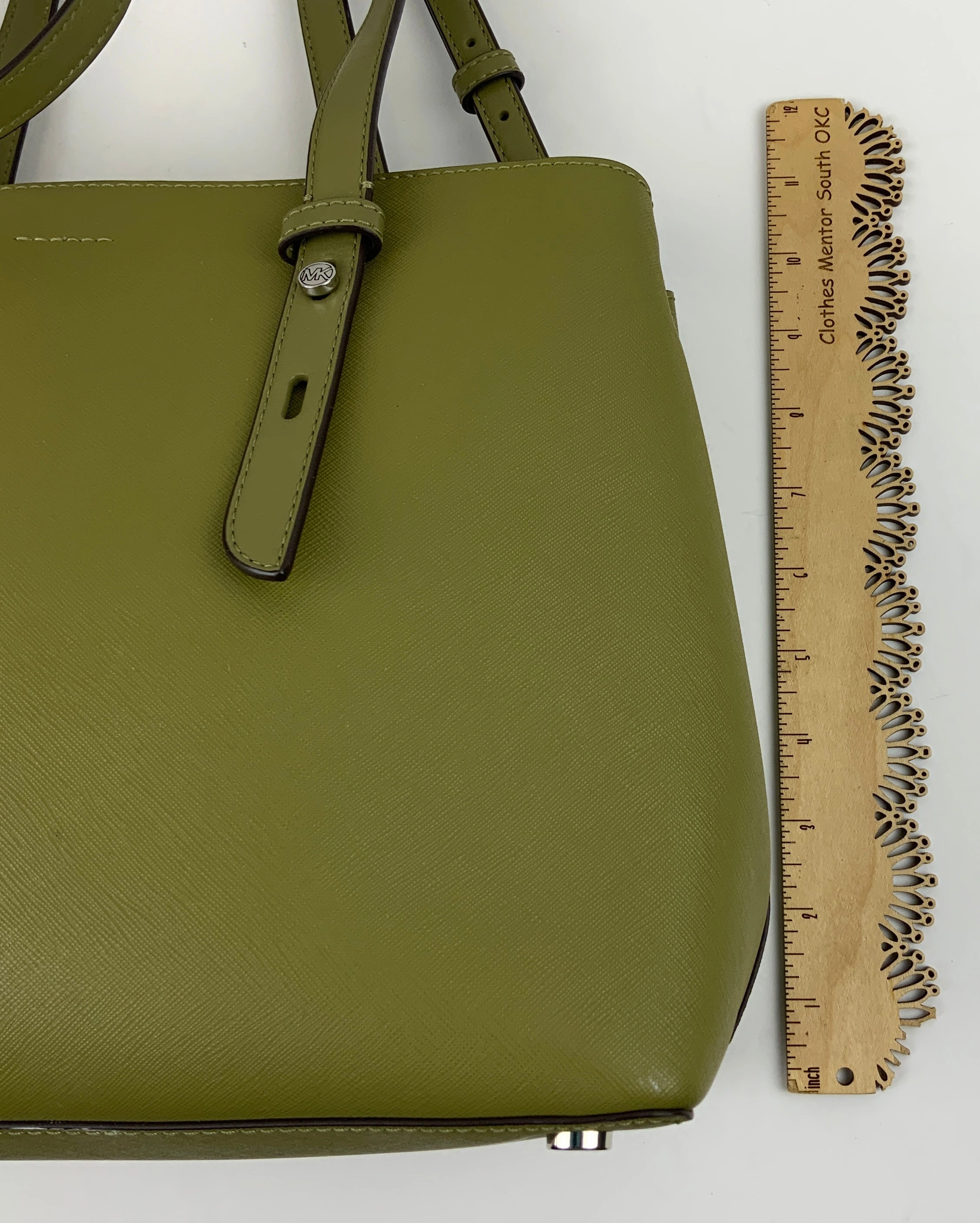 Handbag Designer By Michael Kors In Green, Size:Medium