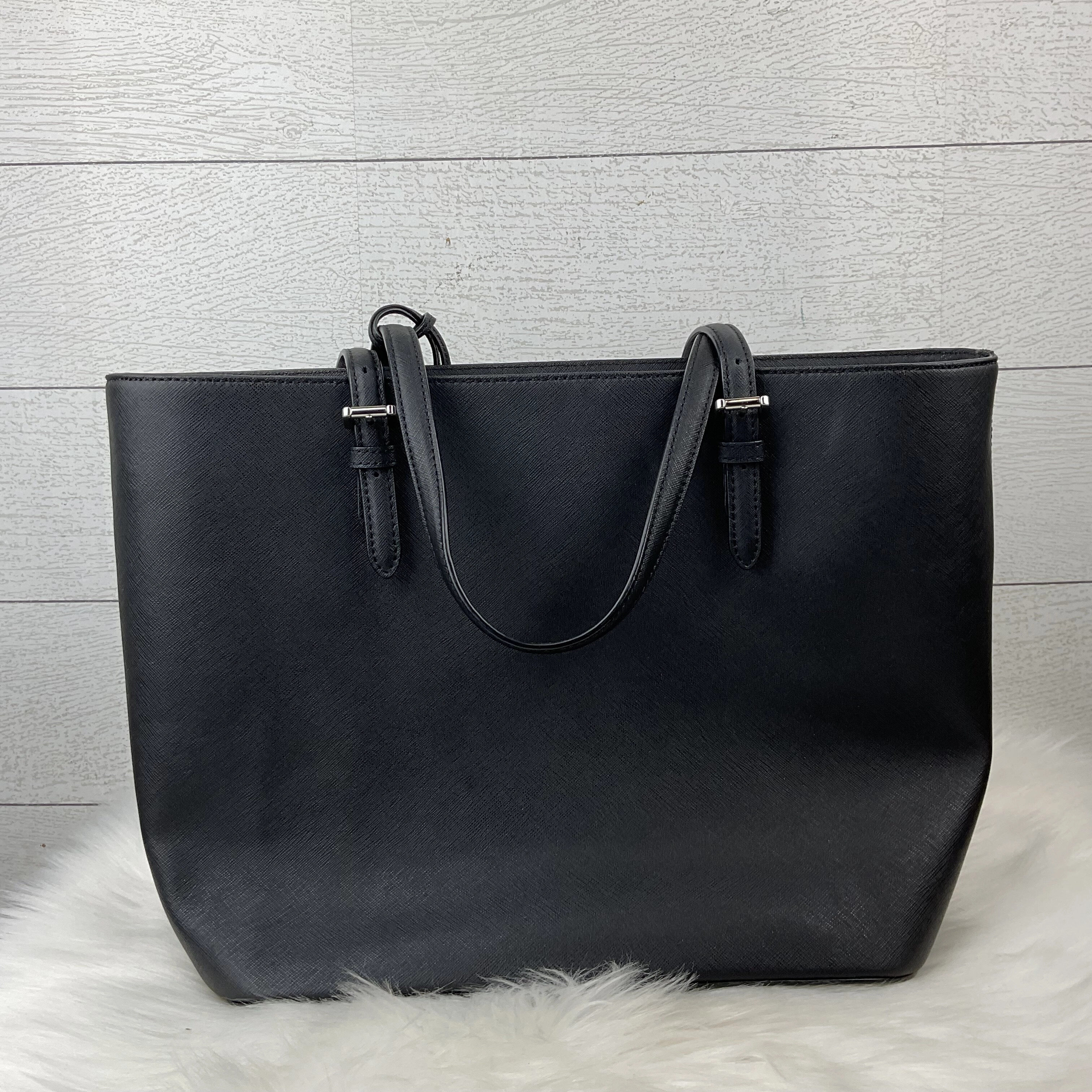 Handbag Designer By Michael Kors  Size: Large
