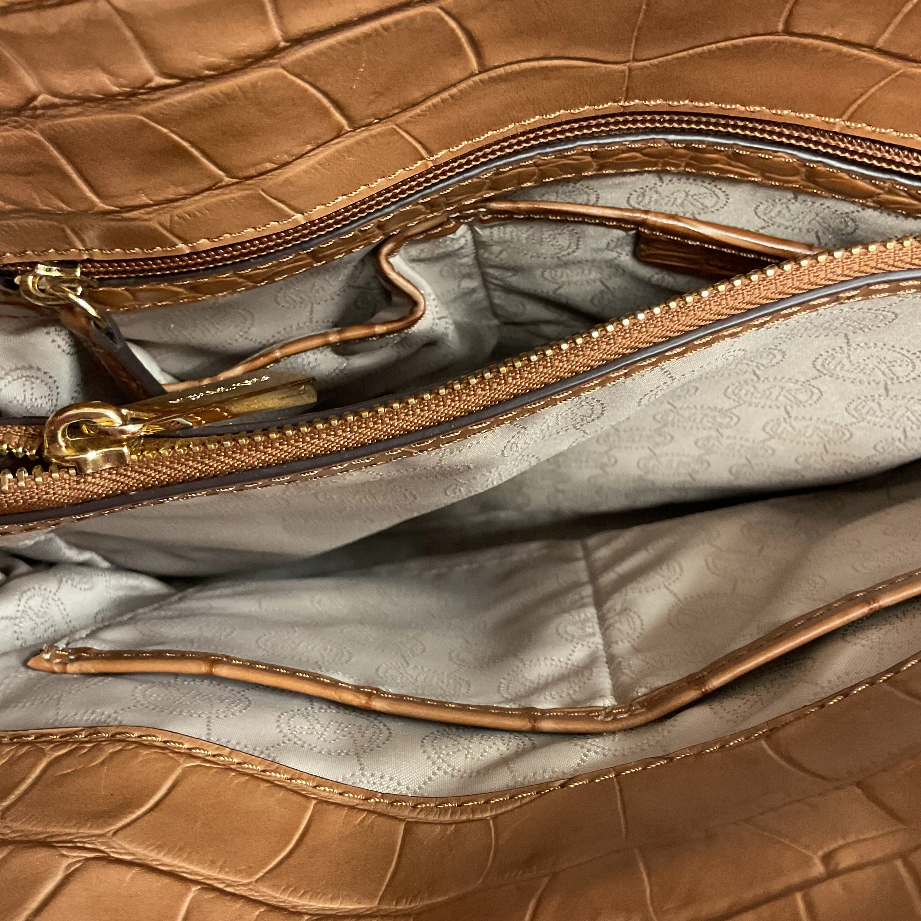 Handbag Designer By Michael Kors, Size: Large