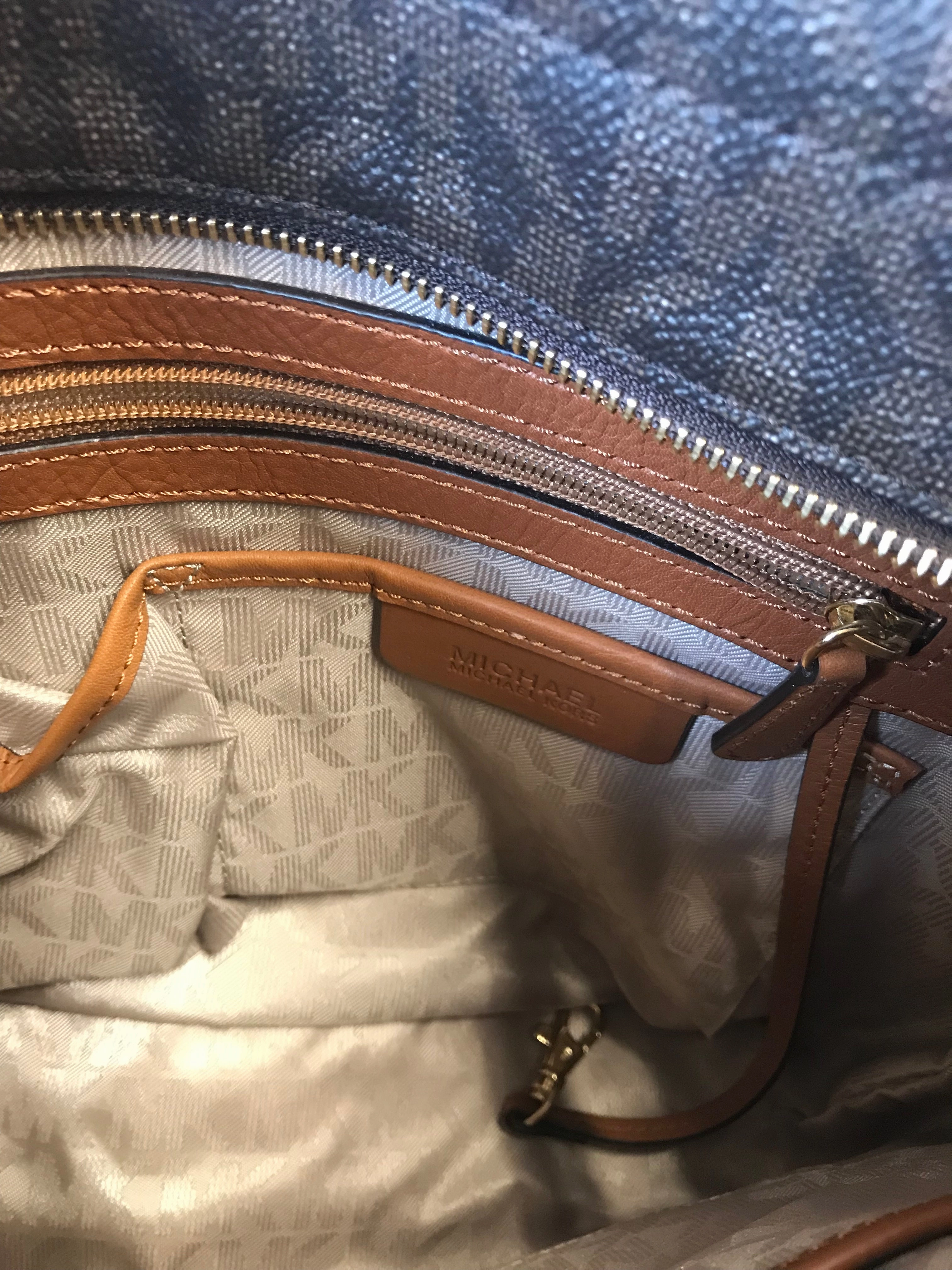 Handbag Designer By Michael Kors  Size: Medium