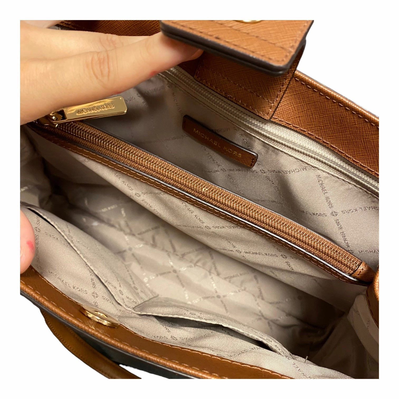 Handbag Designer By Michael Kors, Size: Medium