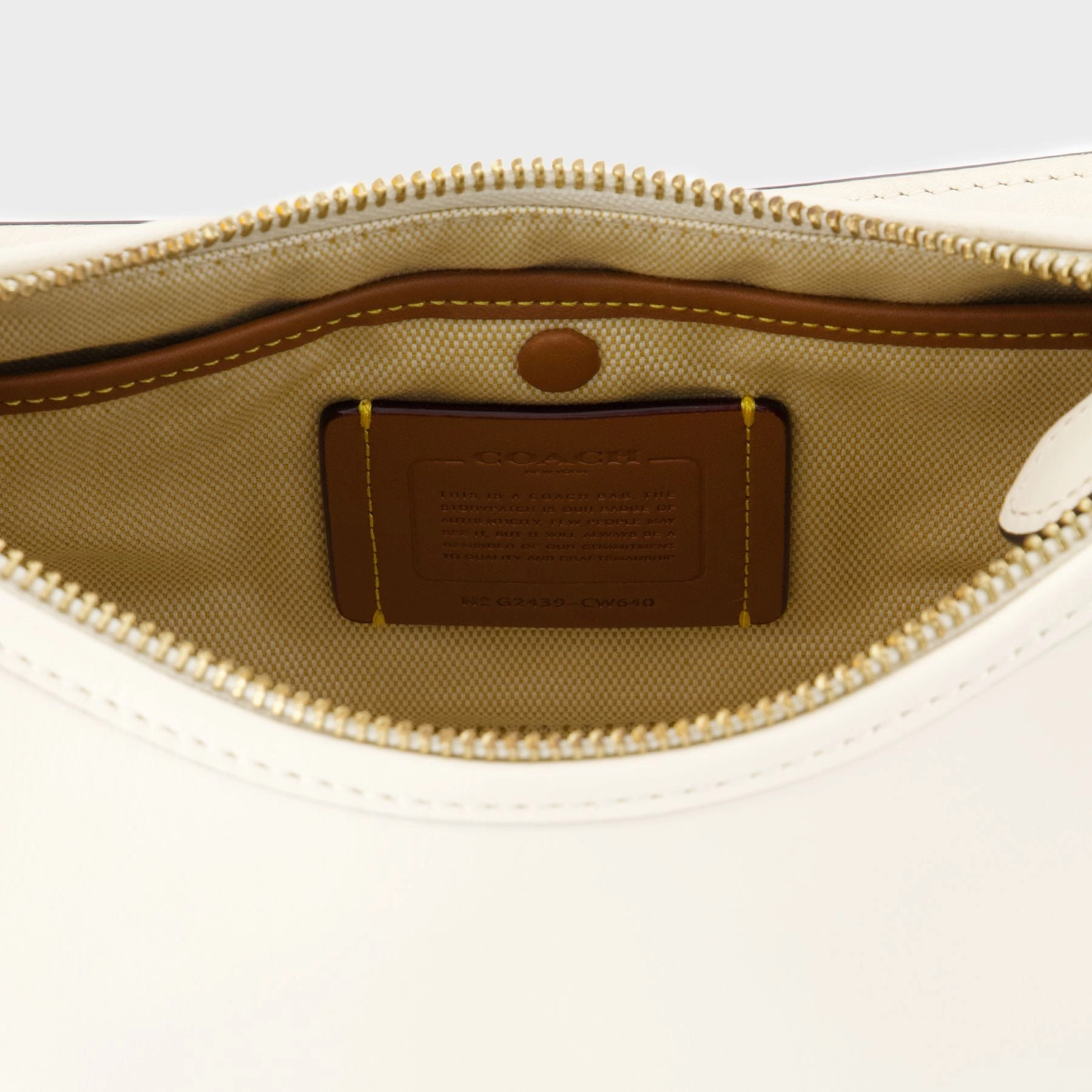 Juliet 25 Shoulder Bag - Coach - Leather - White