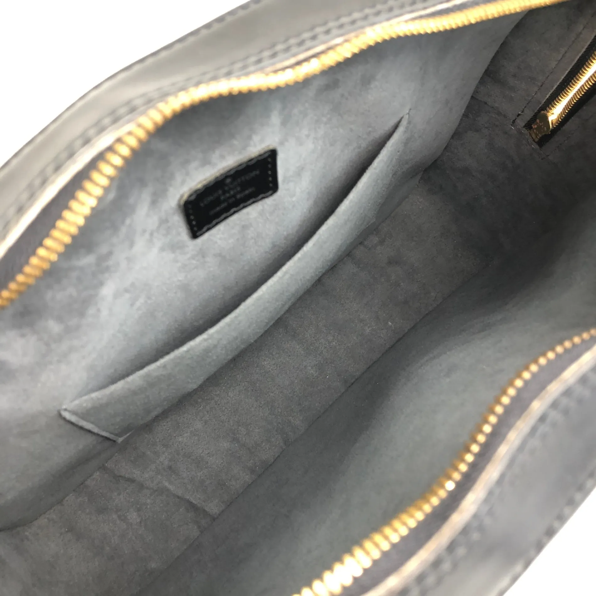 LOUIS VUITTON Epi Handbag Shoulder bag Black Vintage 4mmc8r