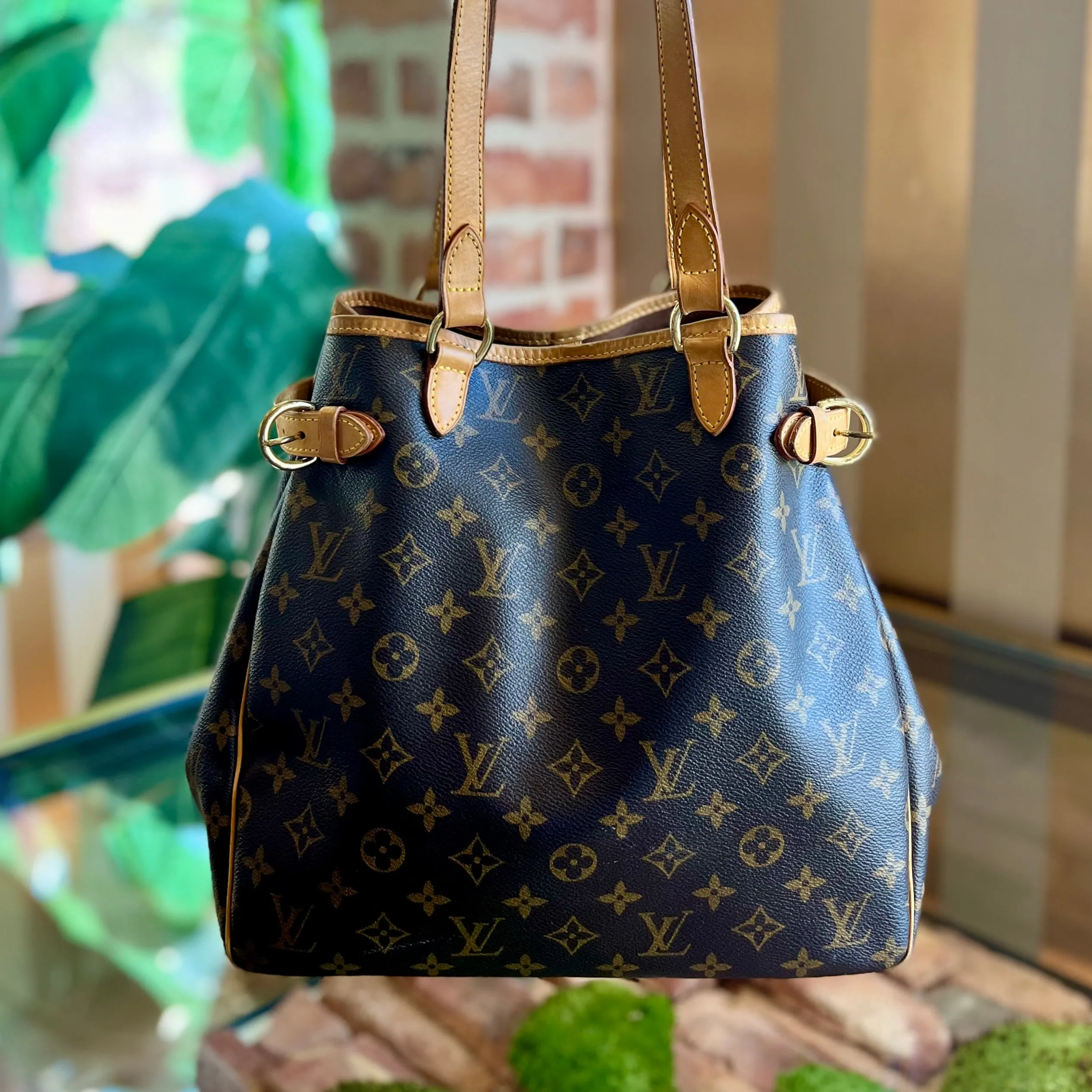 LOUIS VUITTON Vertical Batignolles Monogram Shoulder Bag