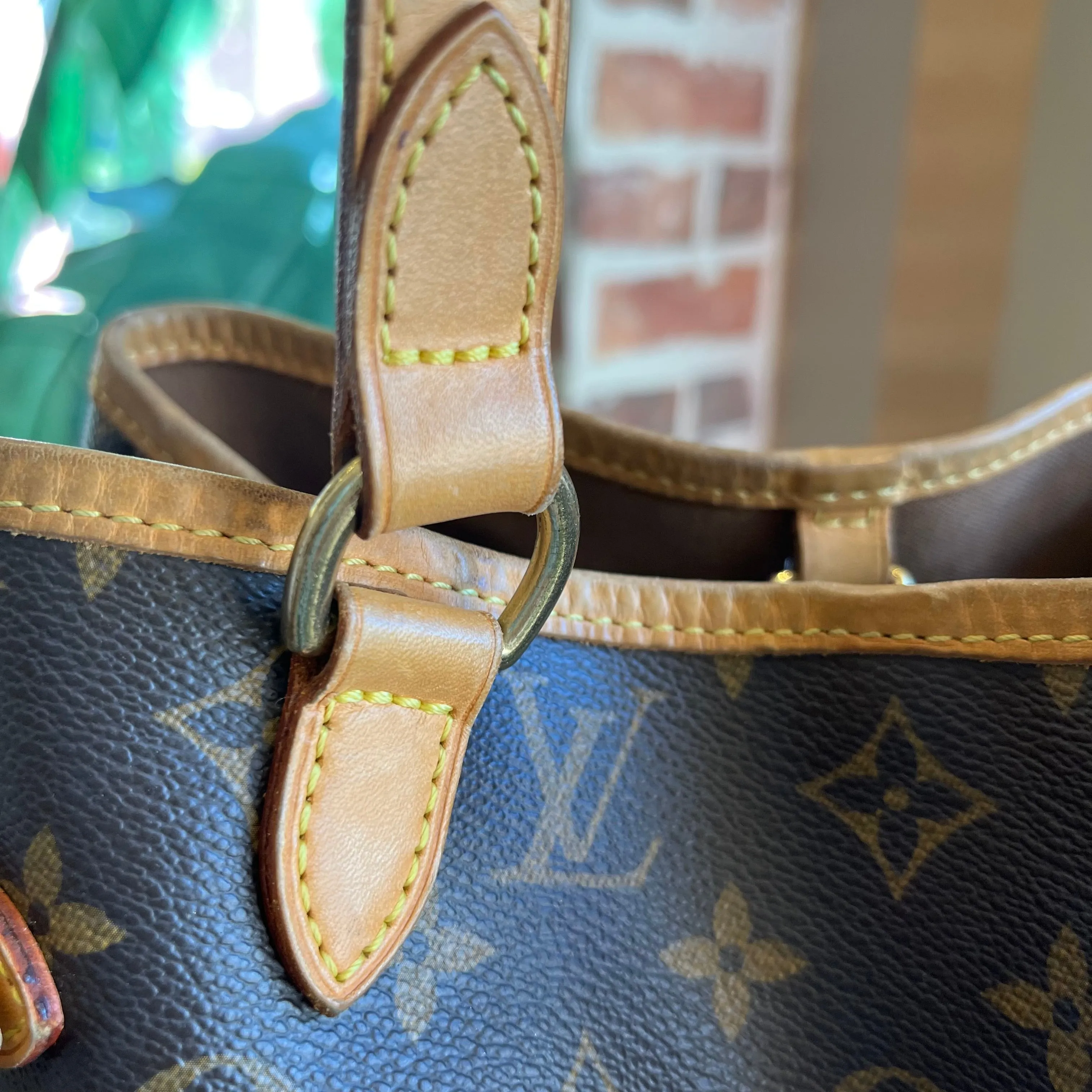 LOUIS VUITTON Vertical Batignolles Monogram Shoulder Bag