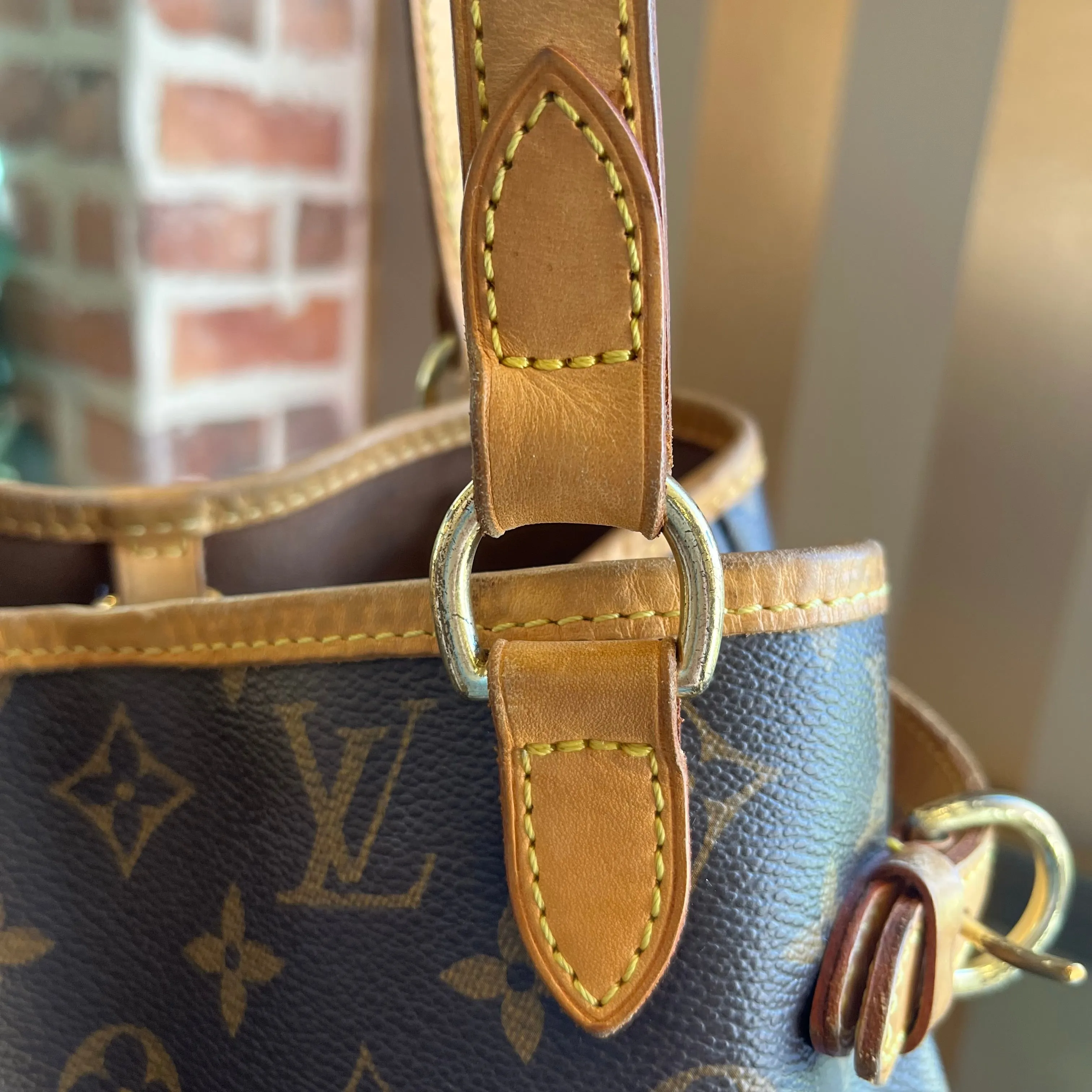 LOUIS VUITTON Vertical Batignolles Monogram Shoulder Bag