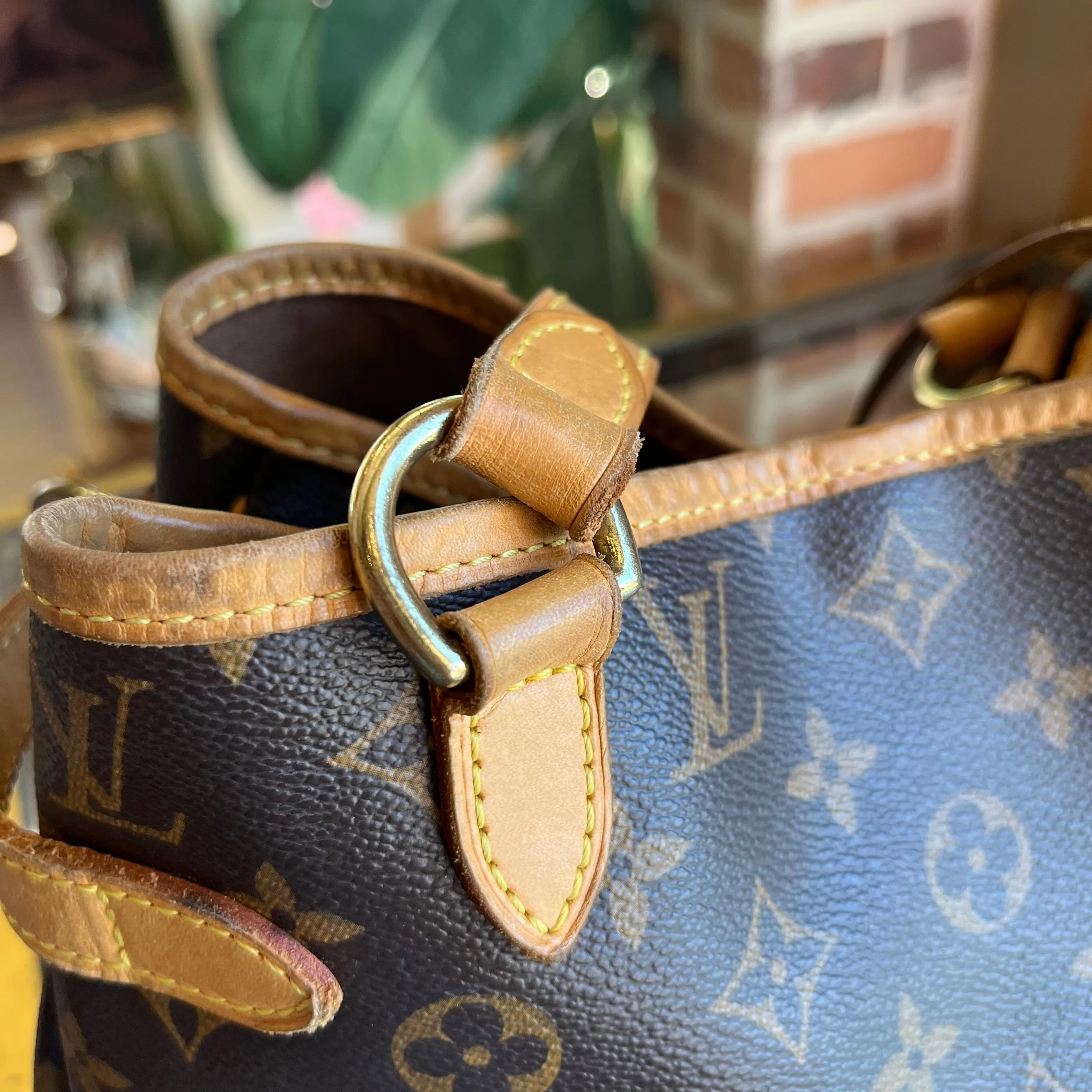 LOUIS VUITTON Vertical Batignolles Monogram Shoulder Bag