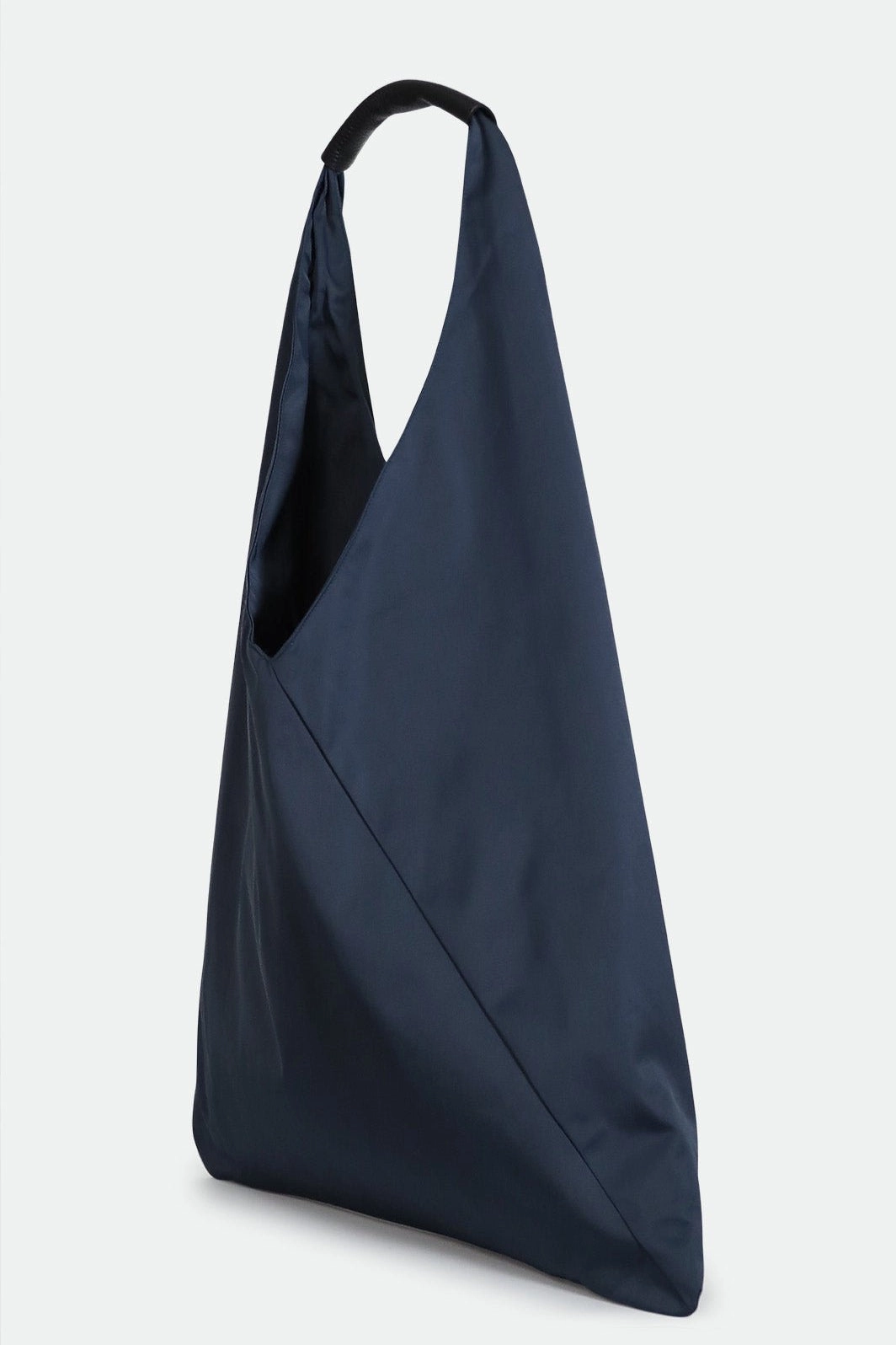 RAINPROOF GALLERY TOTE
