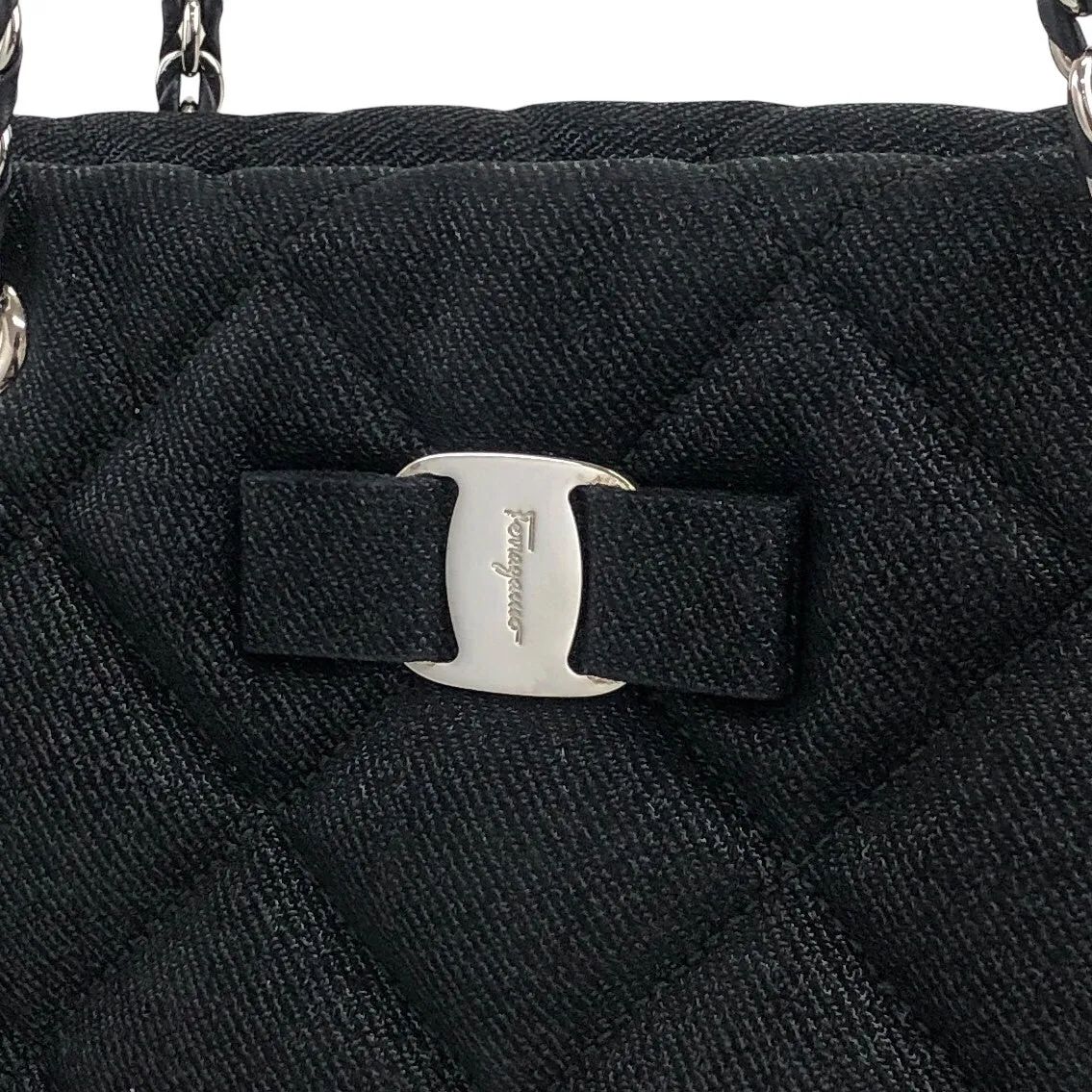 Salvatore Ferragamo Logo Chain Handbag Shoulder bag Black Vintage im33vh