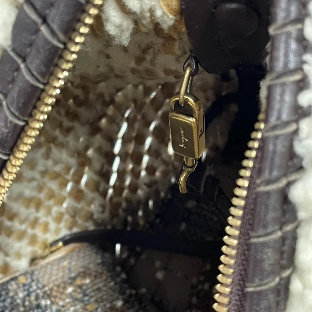 Salvatore Ferragamo Shoulder Bag 216353 Mouton, Leather beige Mouton crochet Women Used