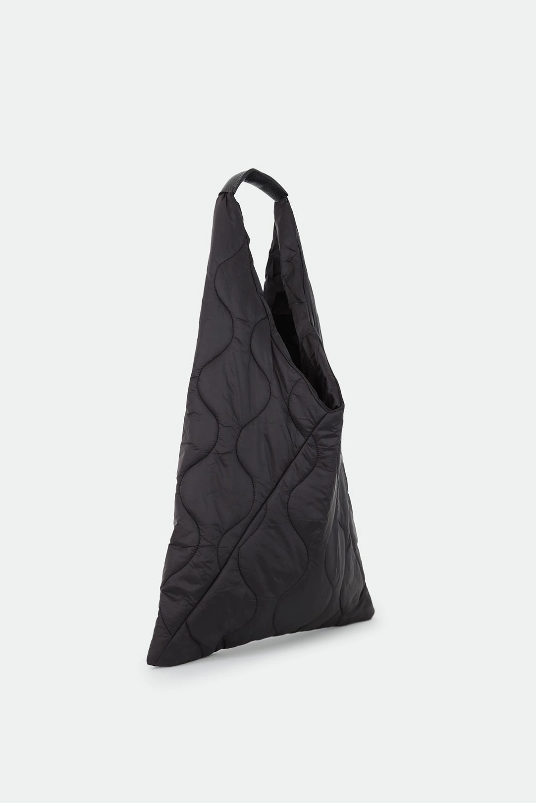 THE GALLERY TOTE QUILTED WITH LEATHER DETAIL
