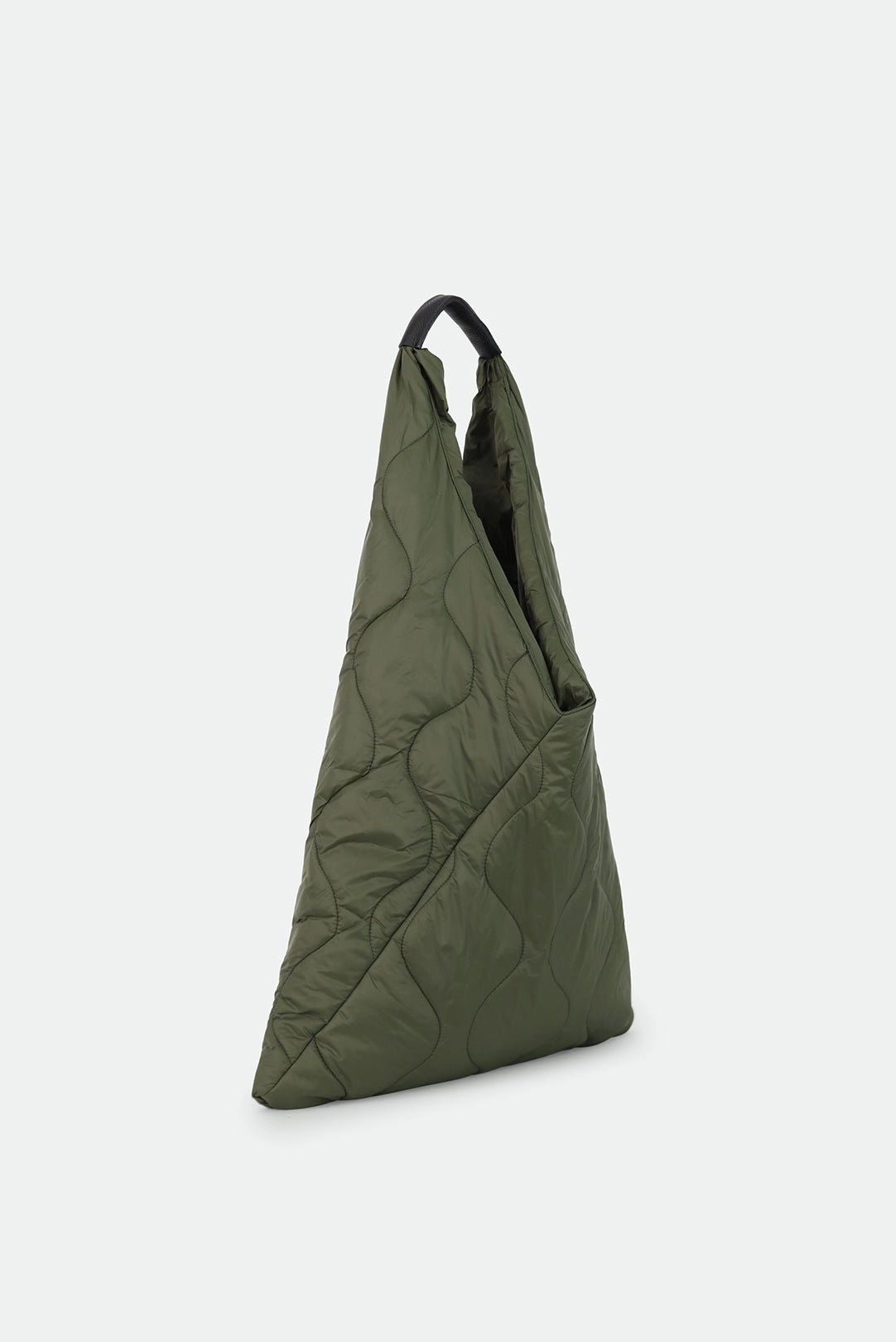 THE GALLERY TOTE QUILTED WITH LEATHER DETAIL