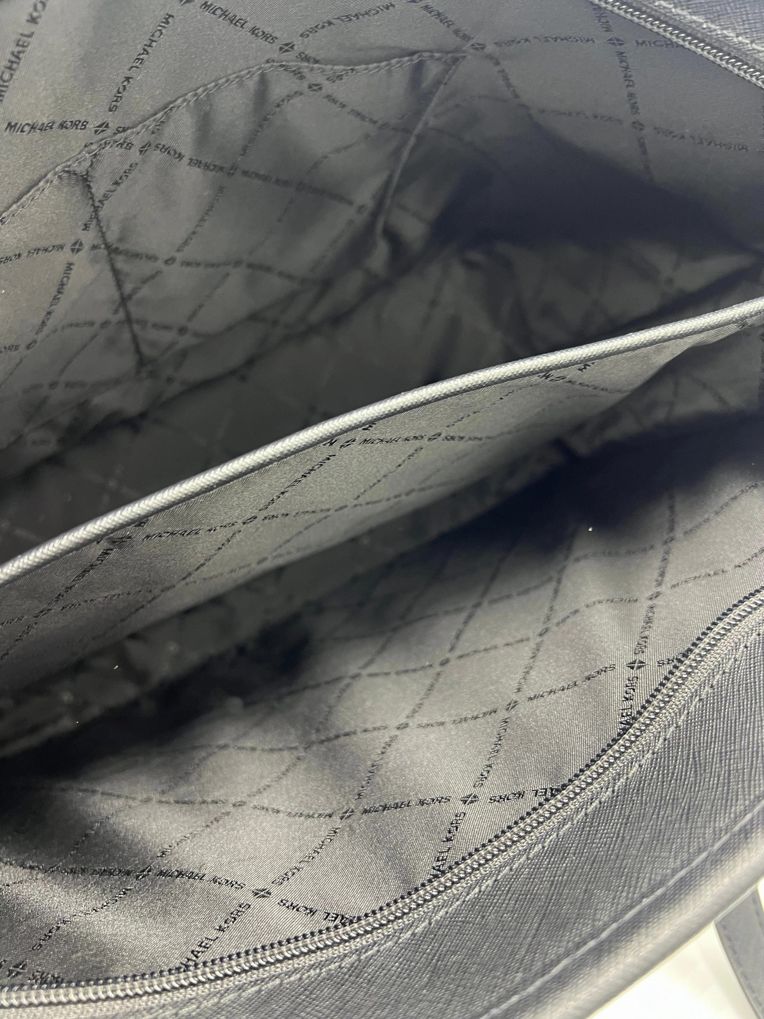 Tote / Handbag Designer Michael Kors