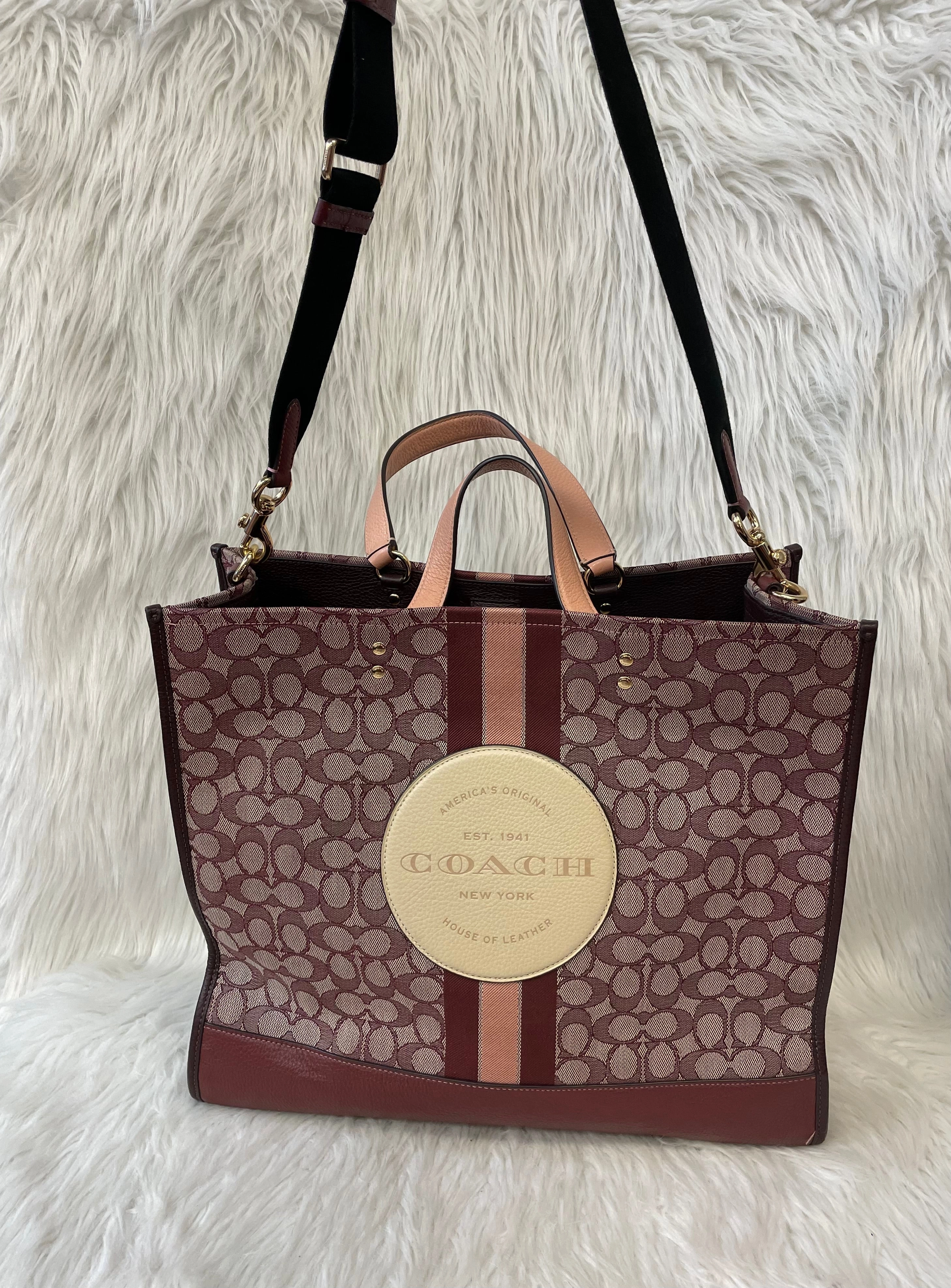 TOTE DESIGNER by COACH In MAROON, Size: LARGE