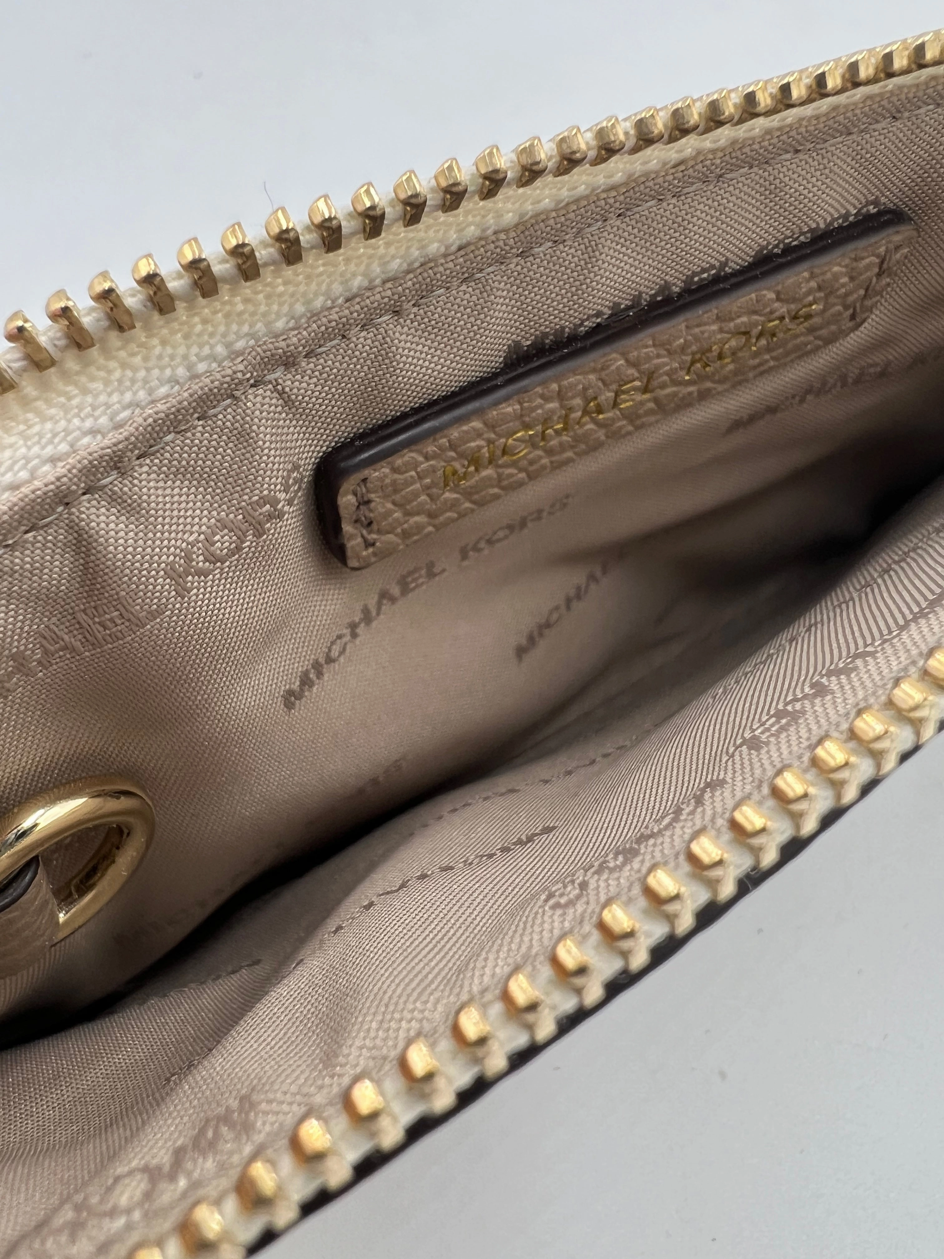 Wallet Designer Michael Kors