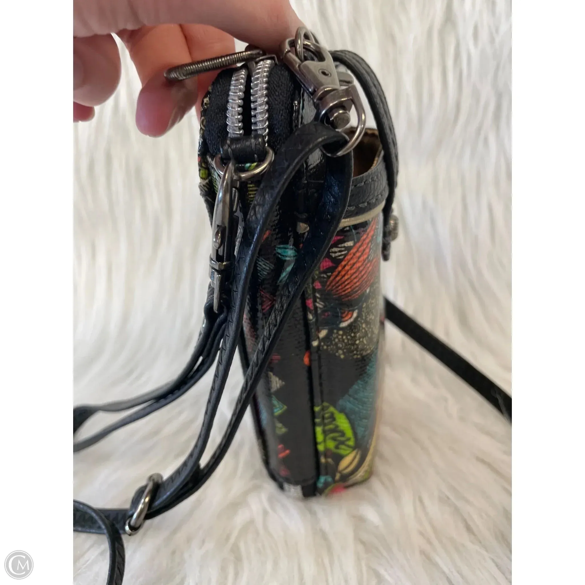 Wristlet By Sakroots, Size: Medium